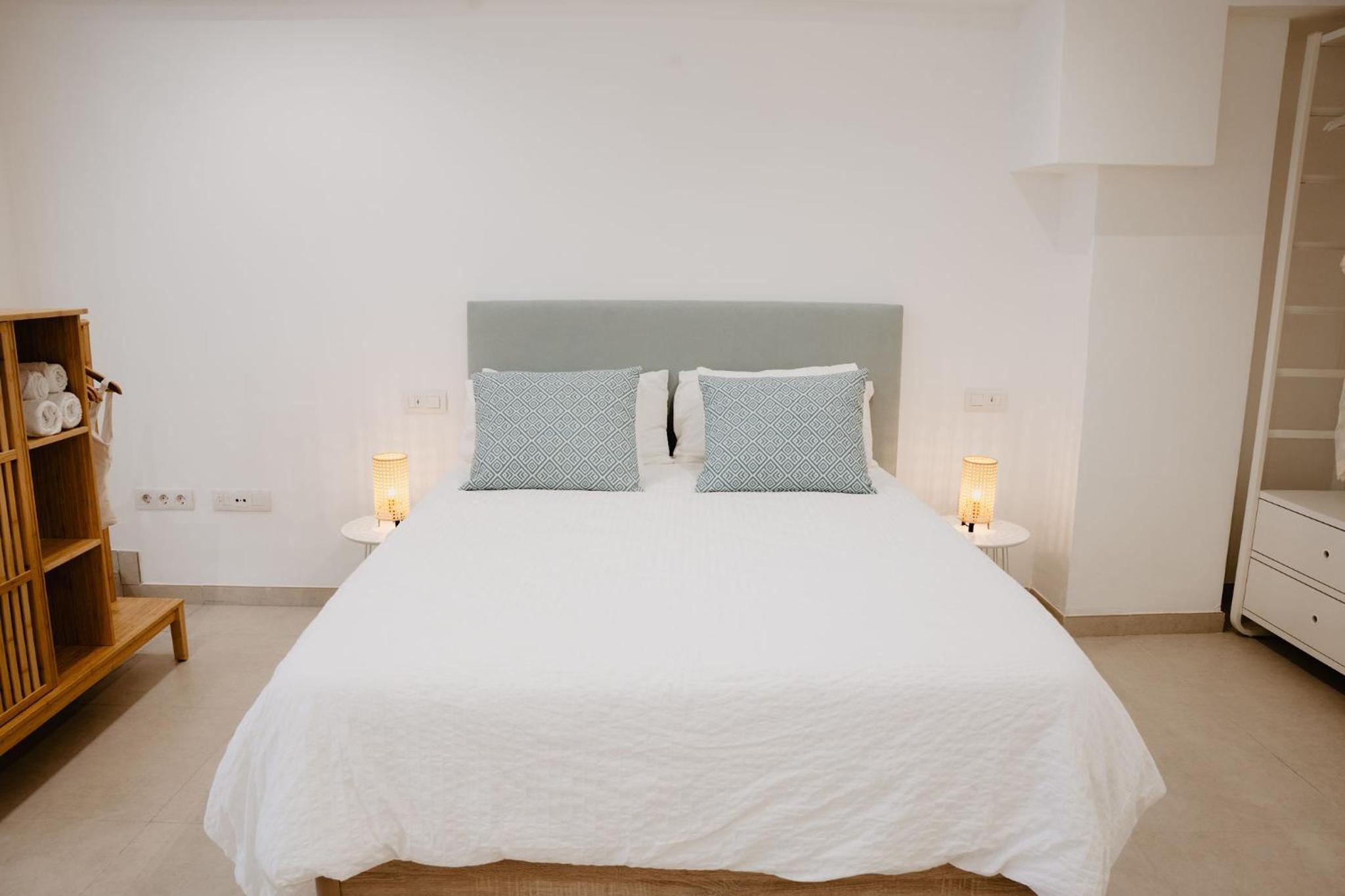 Las Canteras Beach Suites
