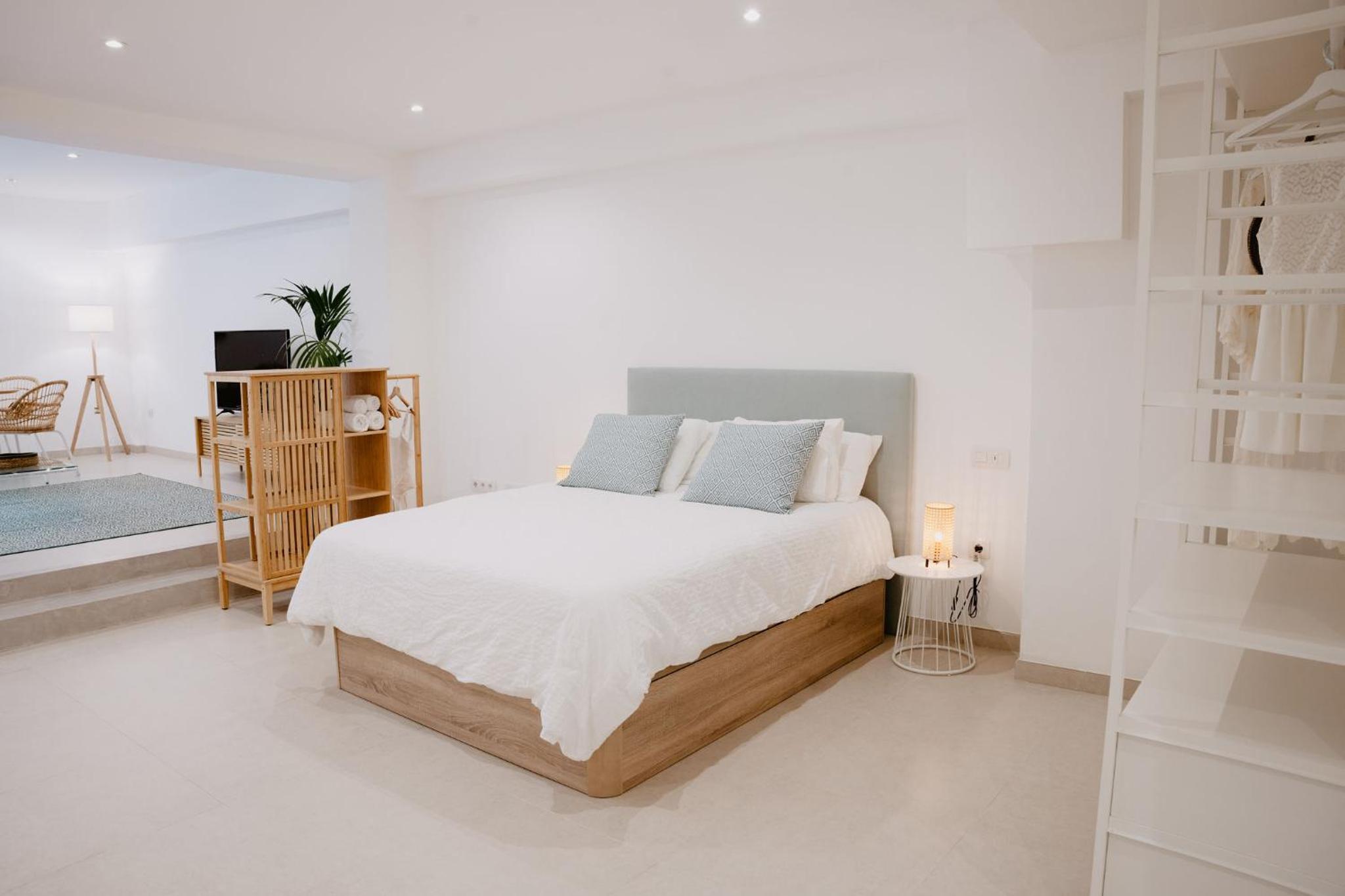 Las Canteras Beach Suites