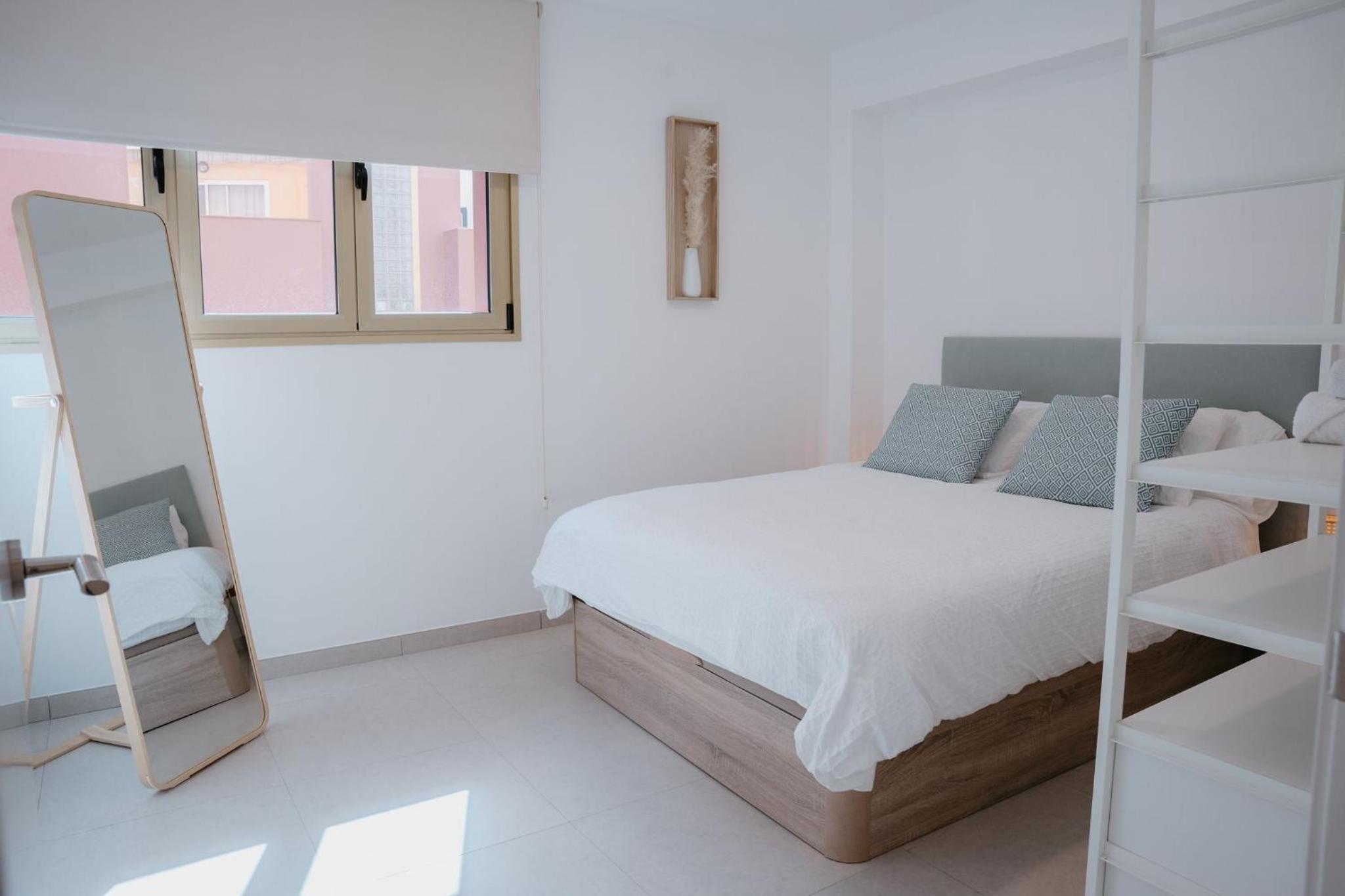 Las Canteras Beach Suites