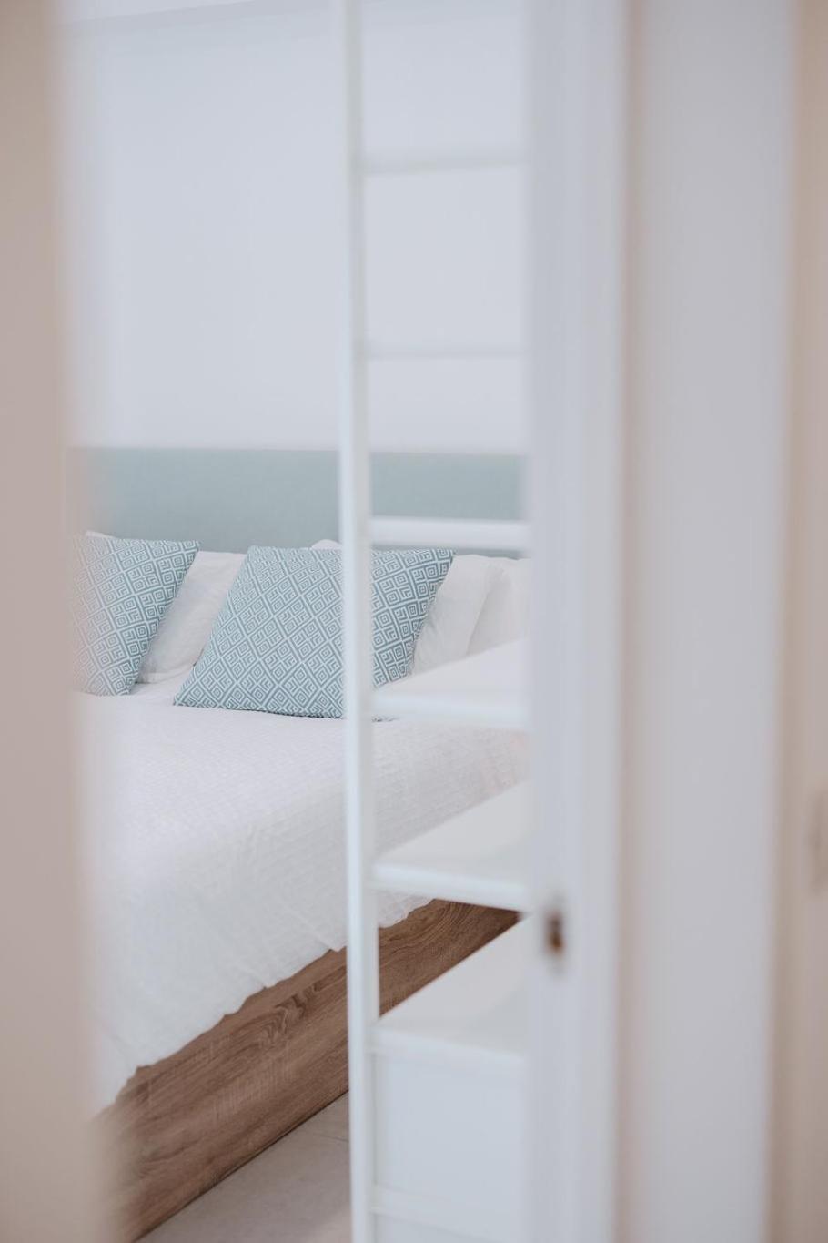 Las Canteras Beach Suites