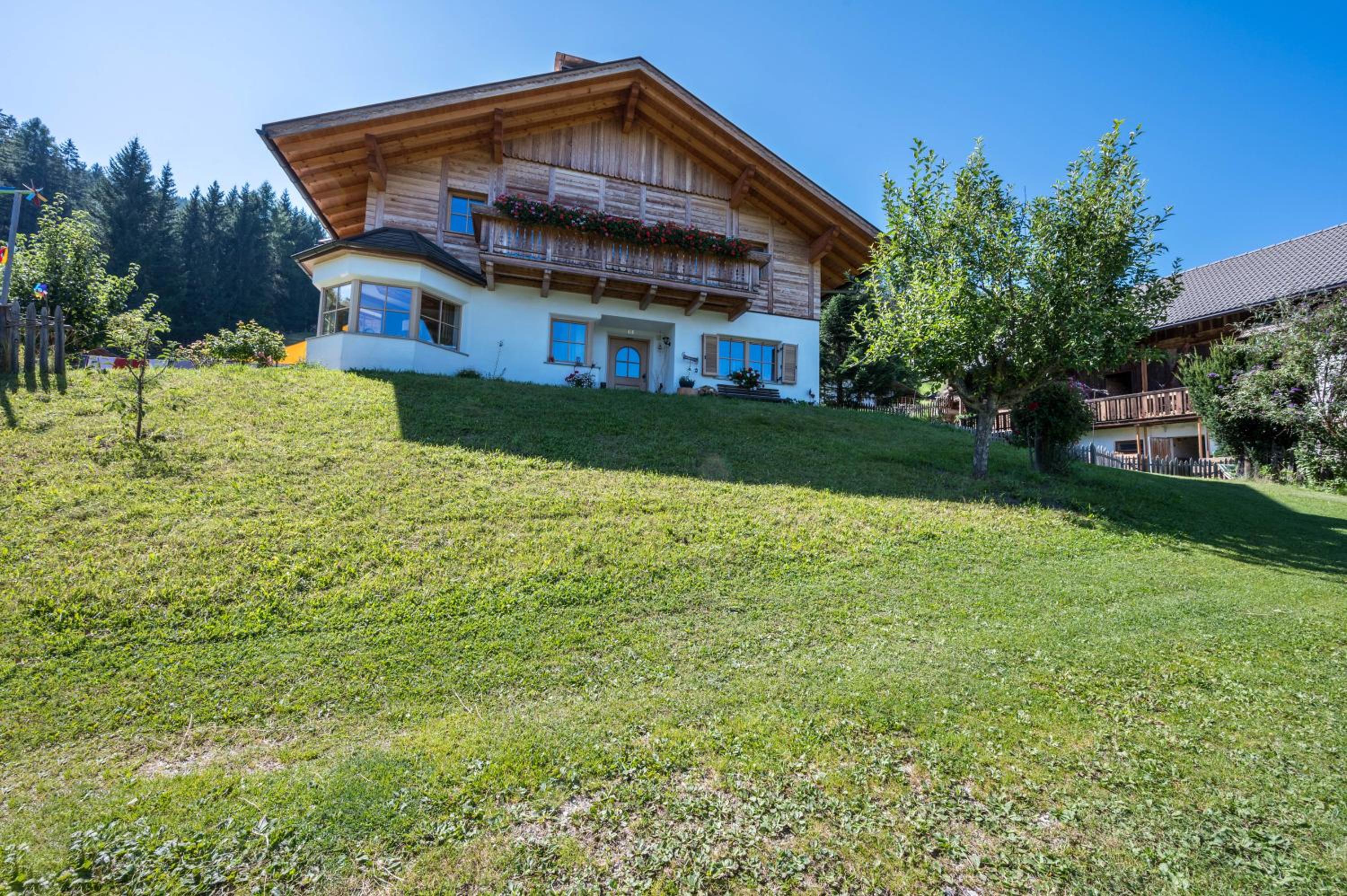 Urthalerhof Apt Landhaus view 2