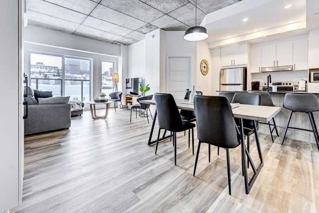 Panorama Penthouse- piscine, gym et vue sur Québec
