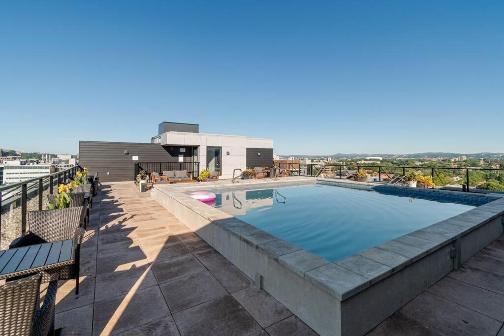 Panorama Penthouse- piscine, gym et vue sur Québec