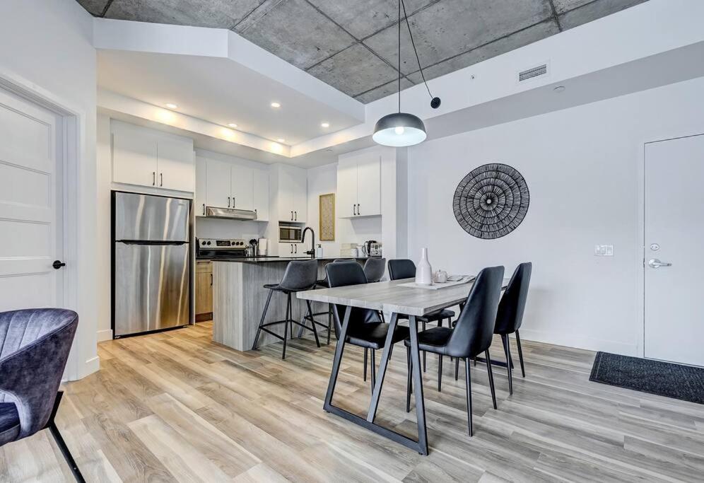 Panorama Penthouse- piscine, gym et vue sur Québec