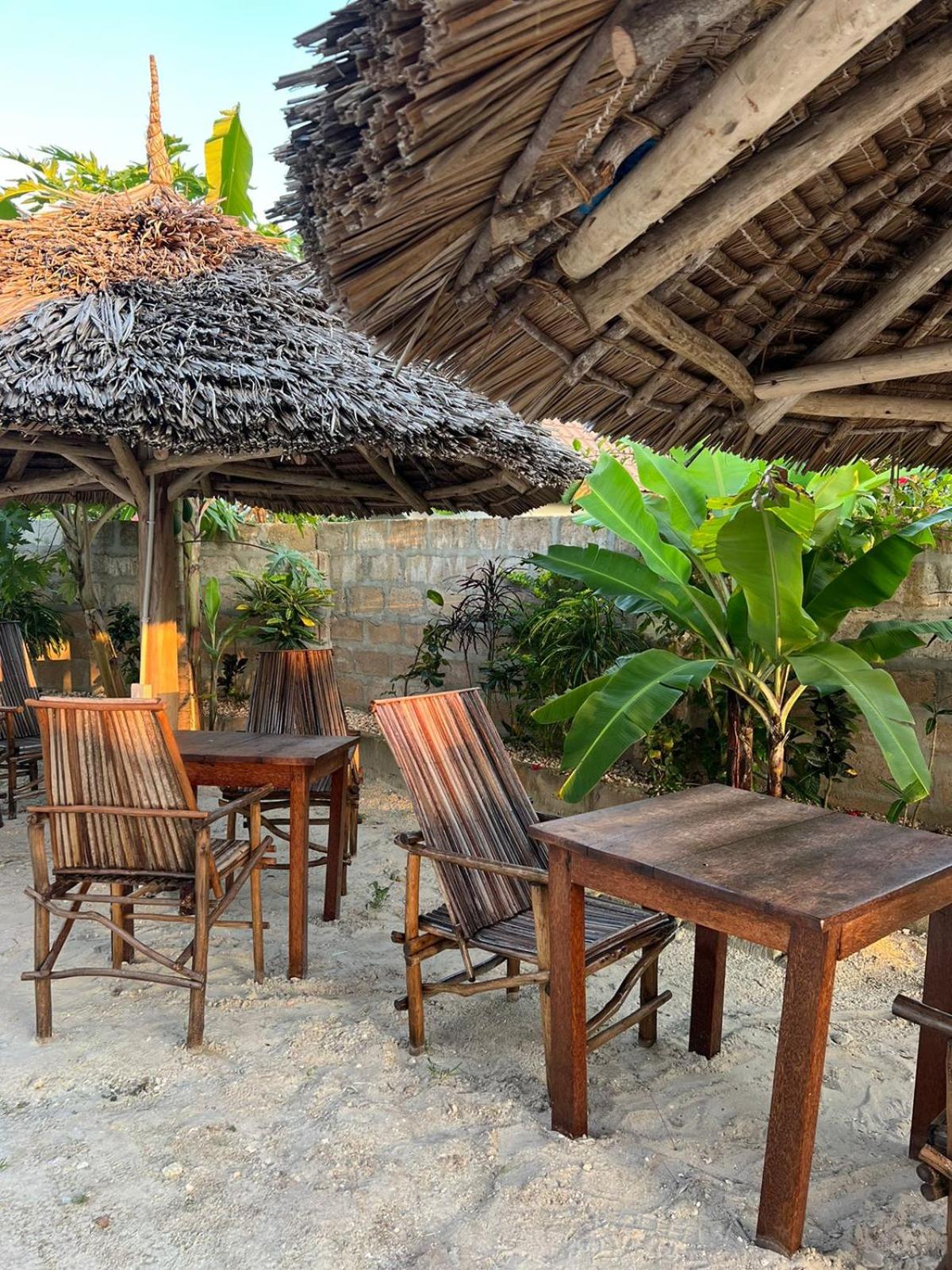 Mbuyuni Lodge Nungwi