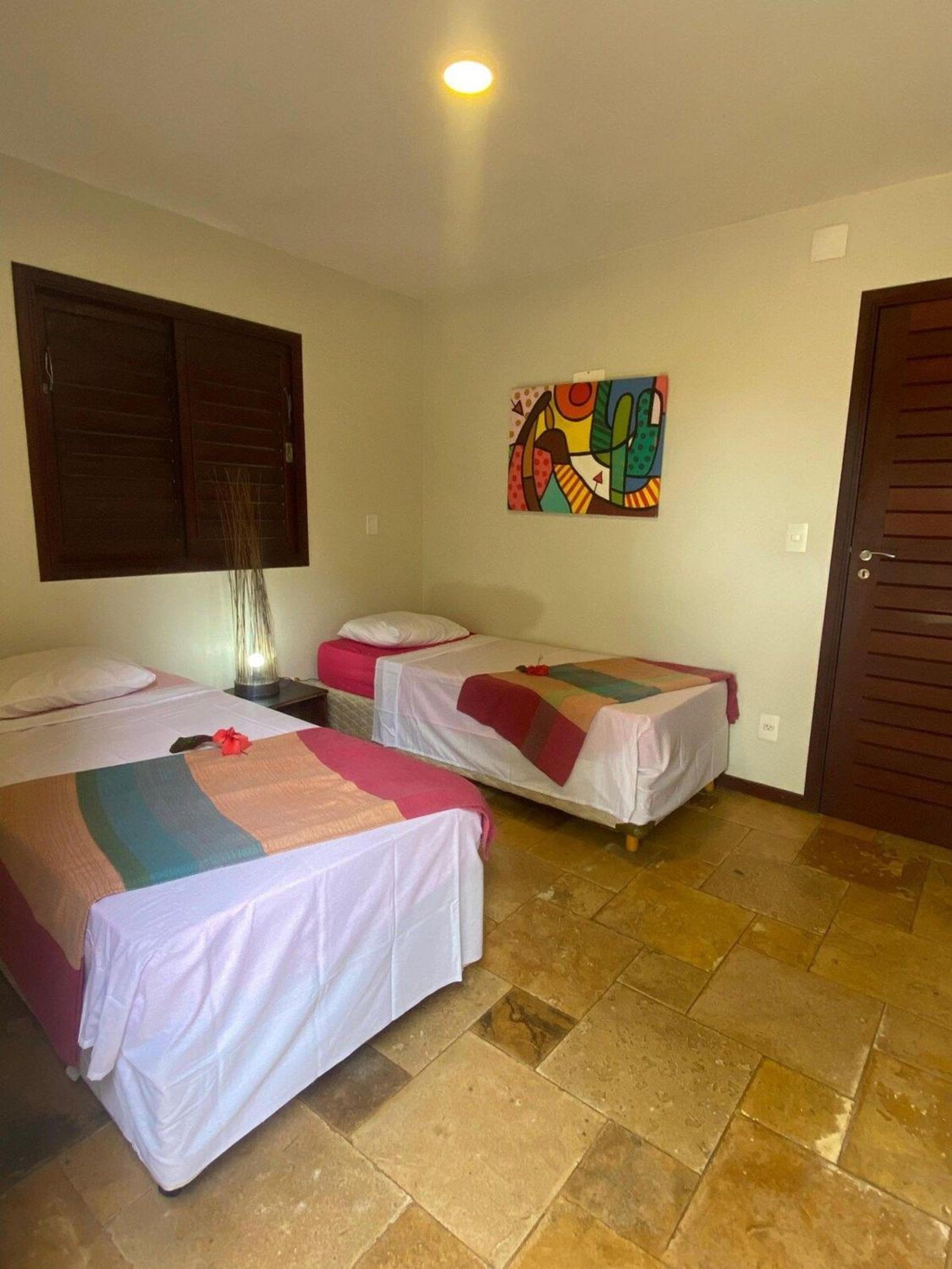 Casa 06- Condomínio Paraíso Tropical