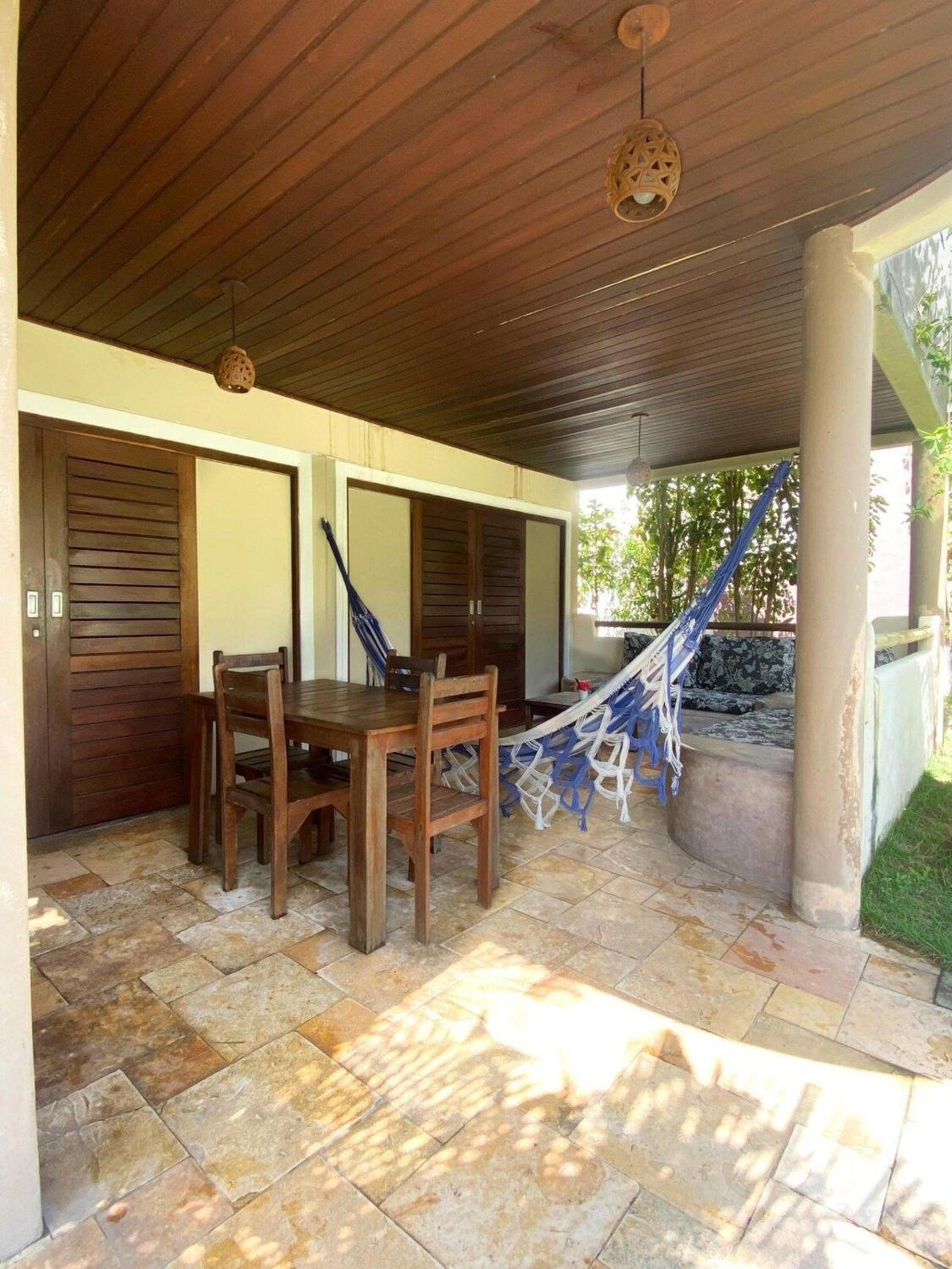Casa 06- Condomínio Paraíso Tropical