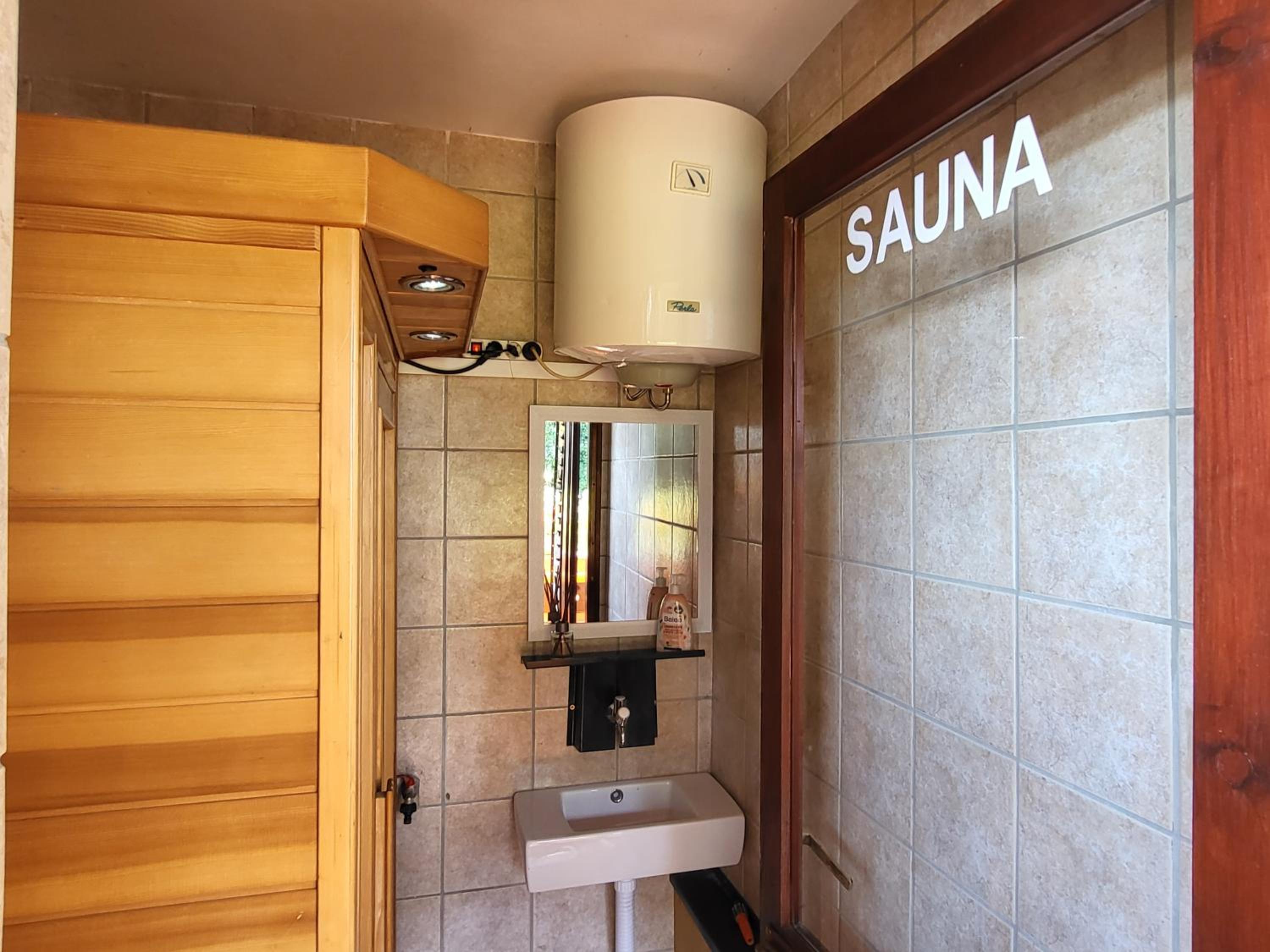 Holiday Home Vesna with Sauna view 4