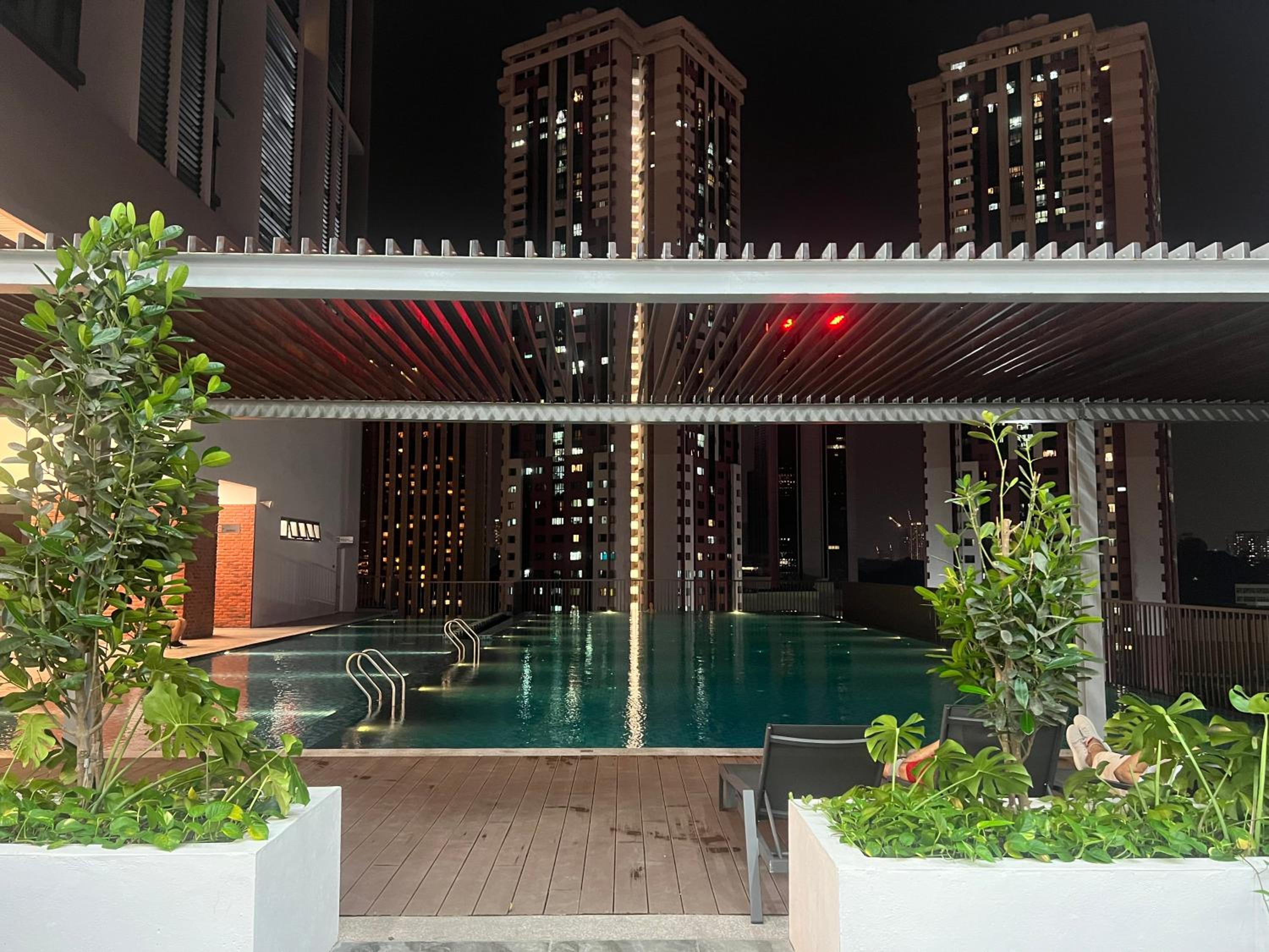 Cozy luxury couple studio apartment chambers kl klcc kl tower view