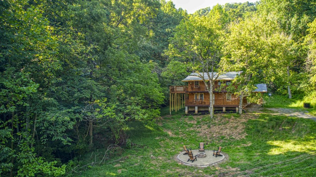 Hidden Forest Spa Sauna Nature Secluded 93 acres view 3