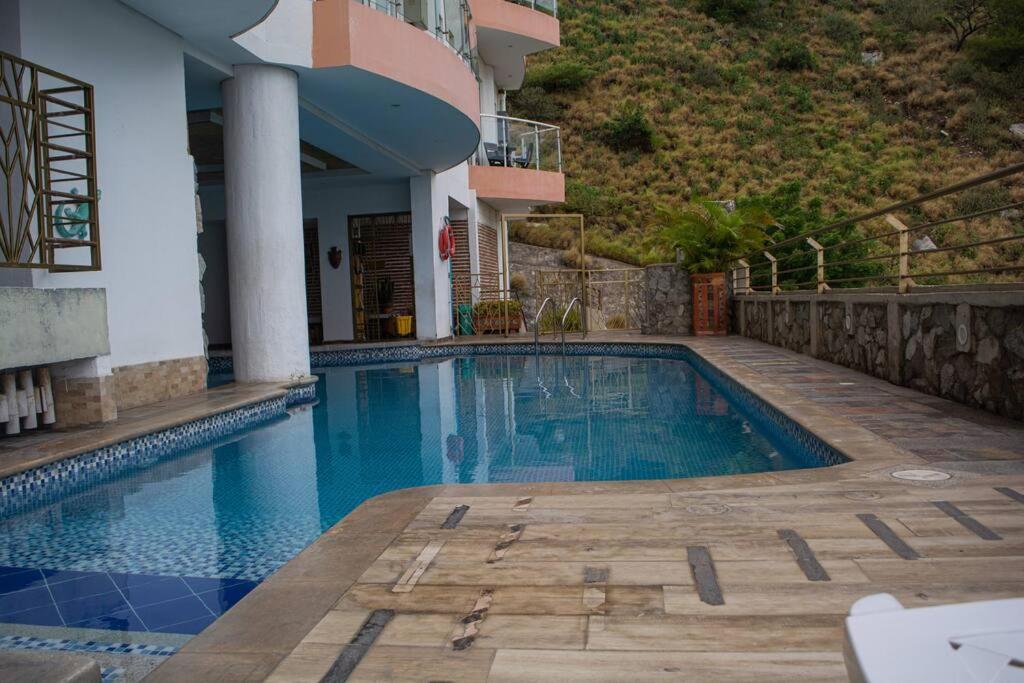relax, moderno apto en playa salguero, santa marta