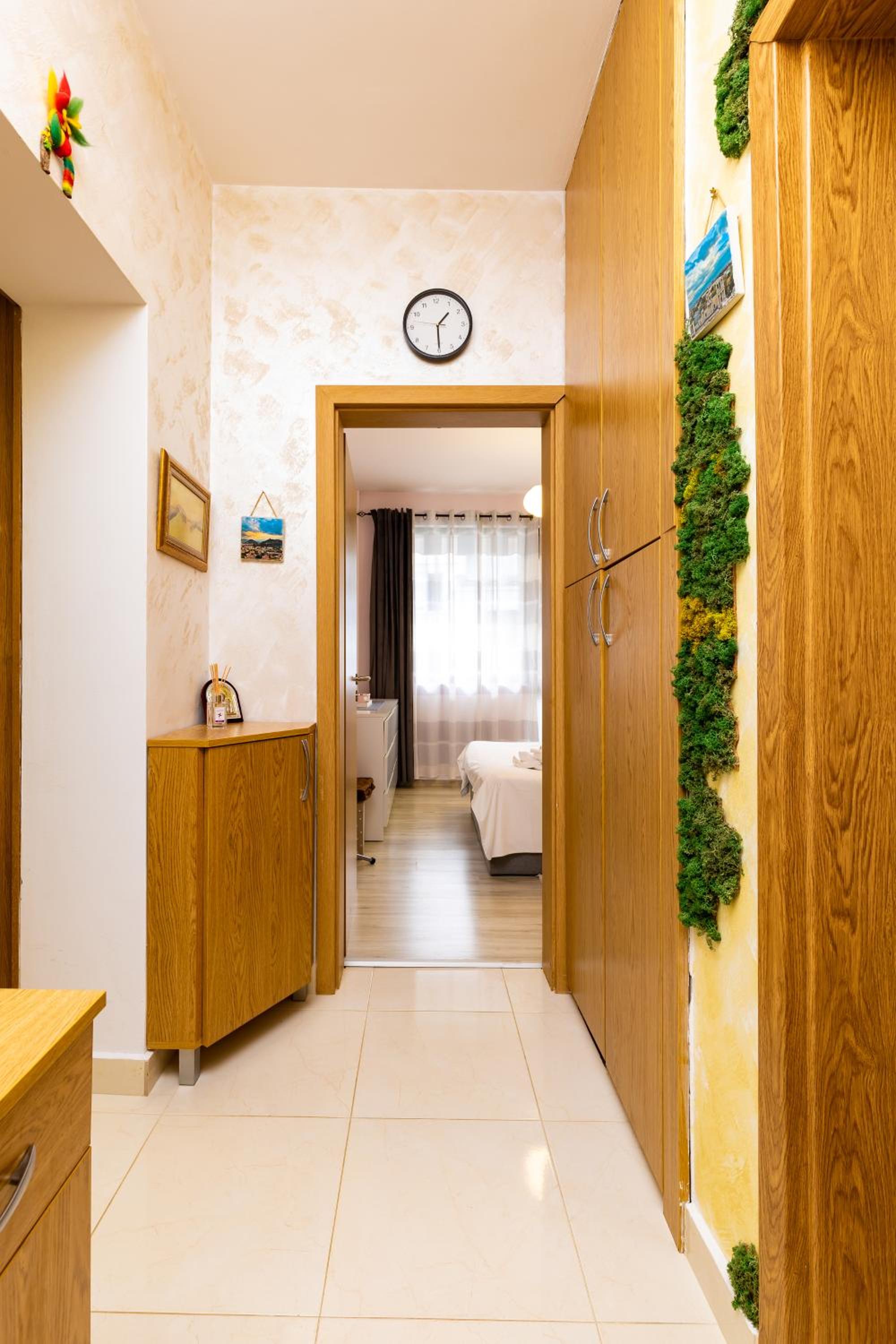 The Plovdiv Pad: Your 1-BD Hideaway in the Center