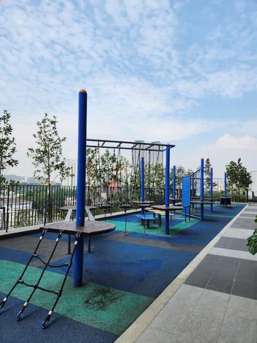 The Play Suite@Pano. MRT. Free Parking. Self C/In