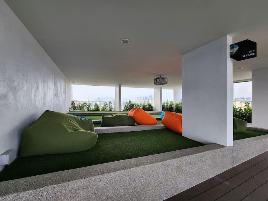 The Play Suite@Pano. MRT. Free Parking. Self C/In