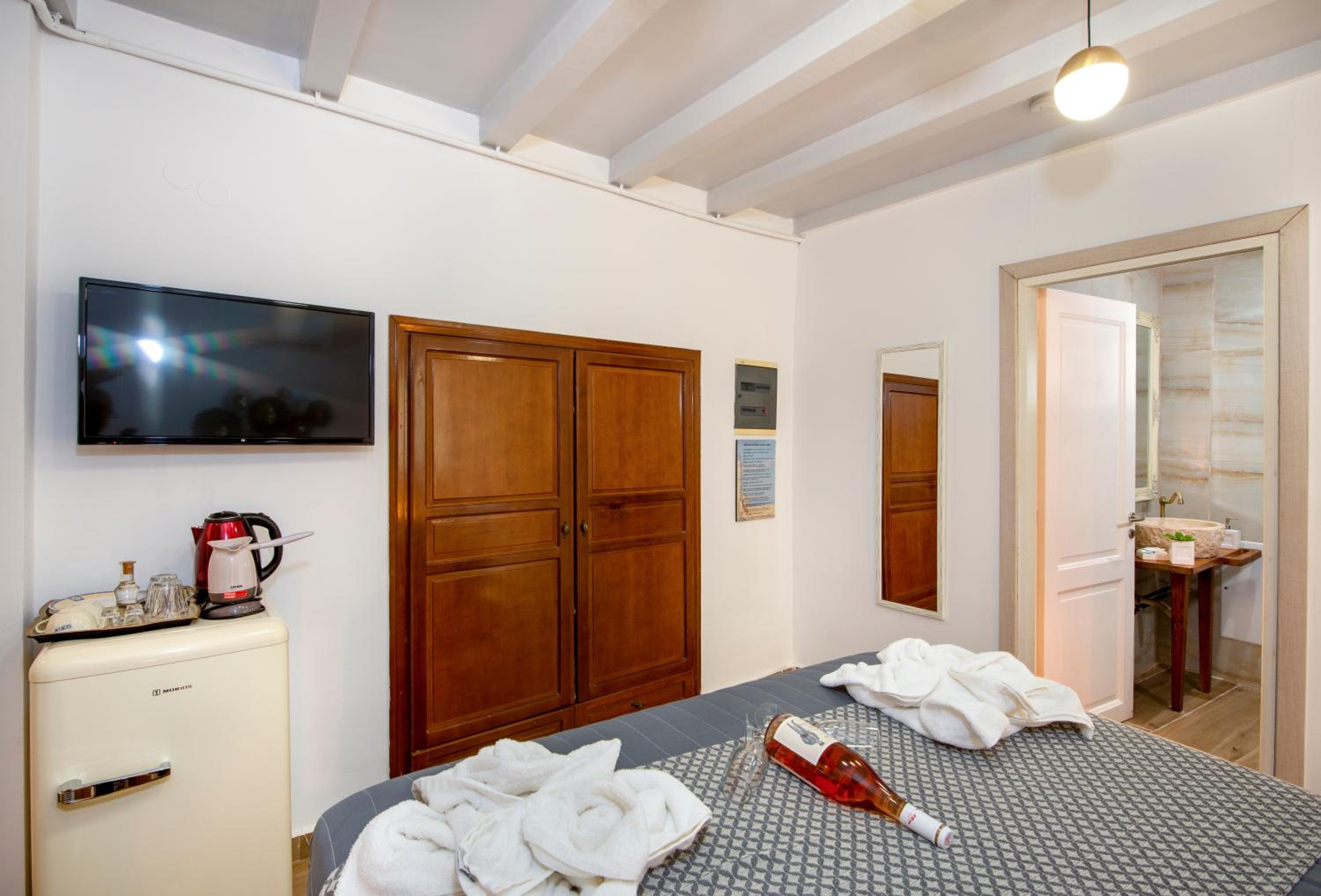 Bozzali Deluxe Hotel