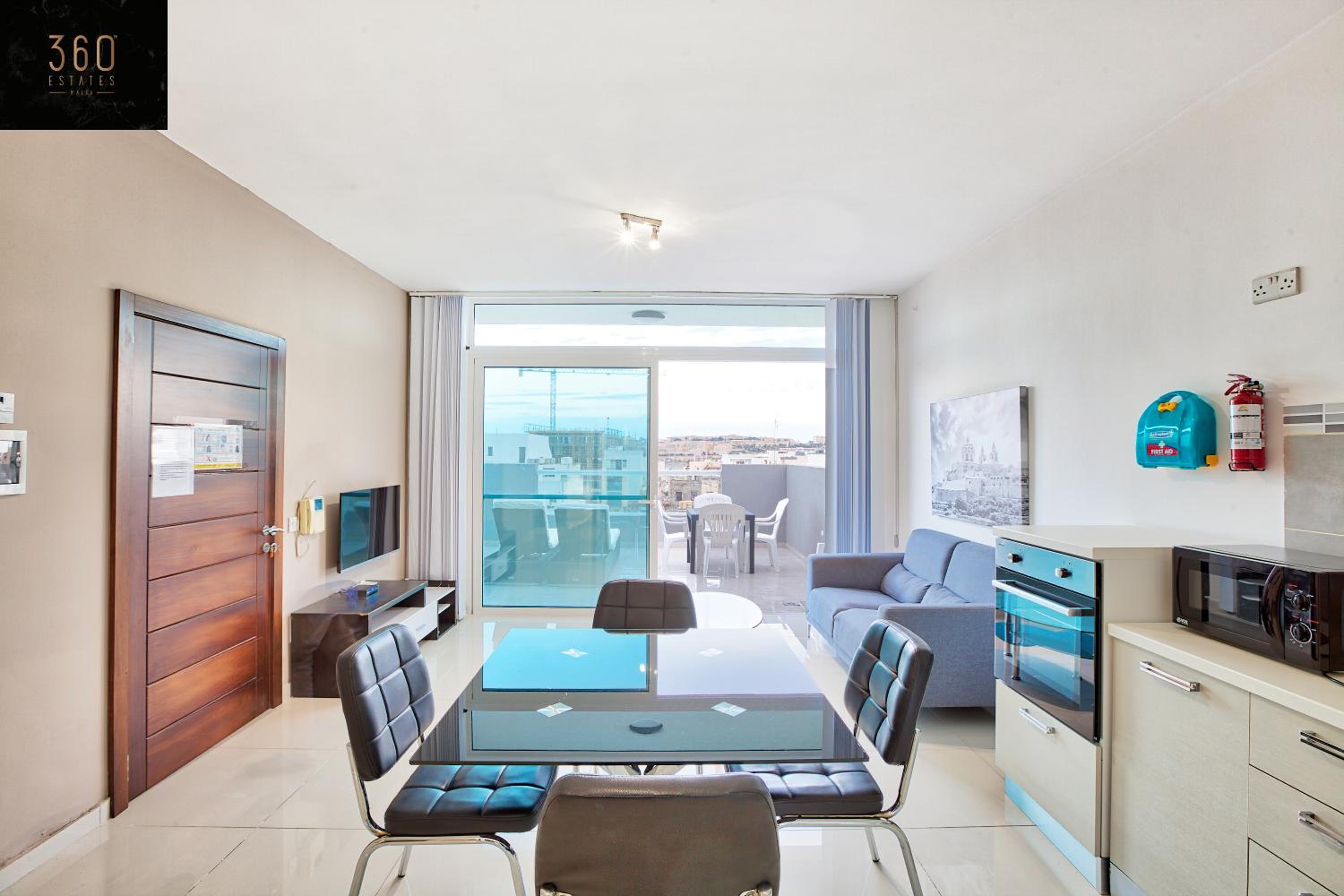 Beautiful, 2BR Penthouse with large balcony + BBQ by 360 Estates view 2