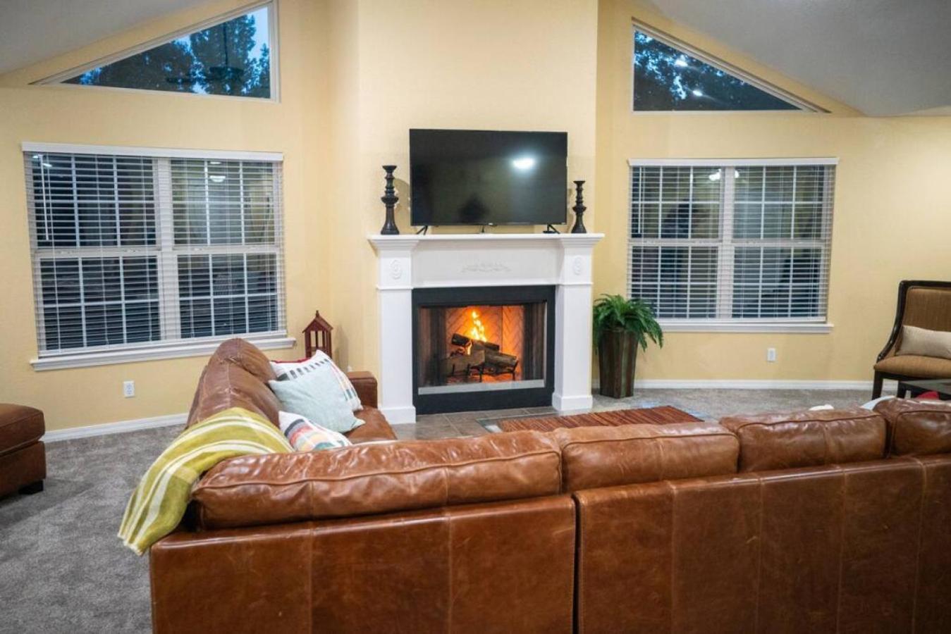 Russellville Vacations - Timothys Timber Haven - Property Image 22