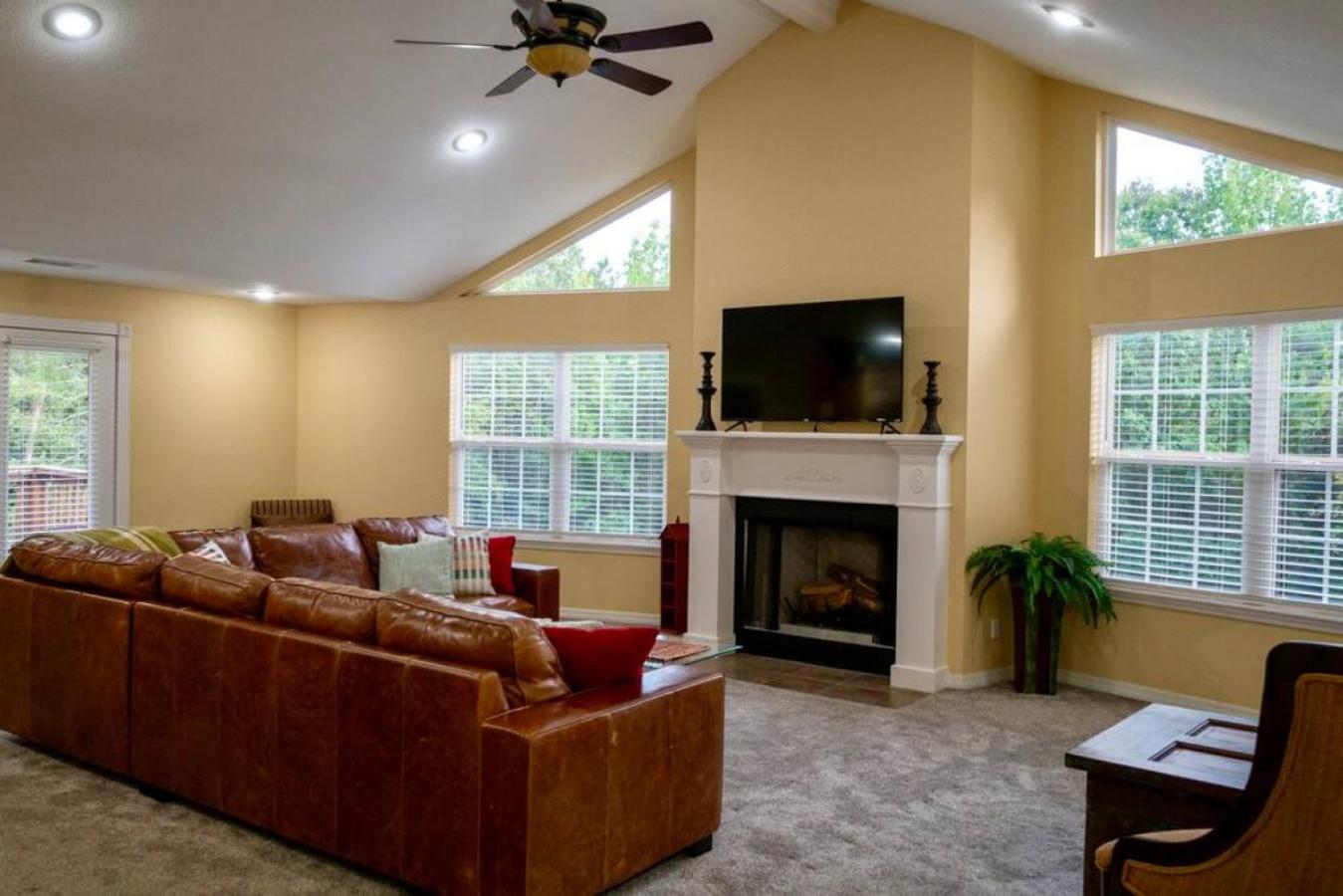 Russellville Vacations - Timothys Timber Haven - Property Image 27