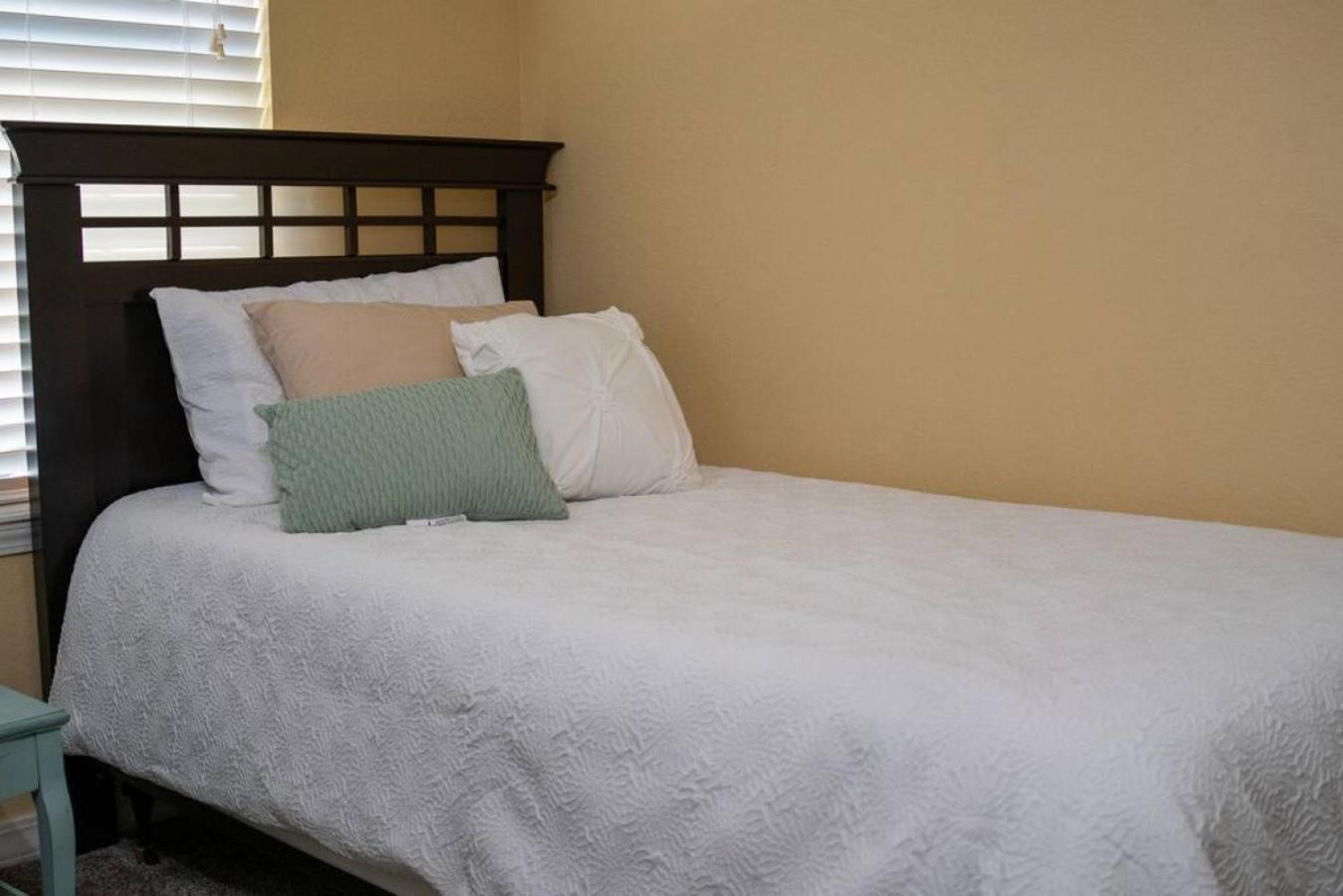 Russellville Vacations - Timothys Timber Haven - Property Image 4