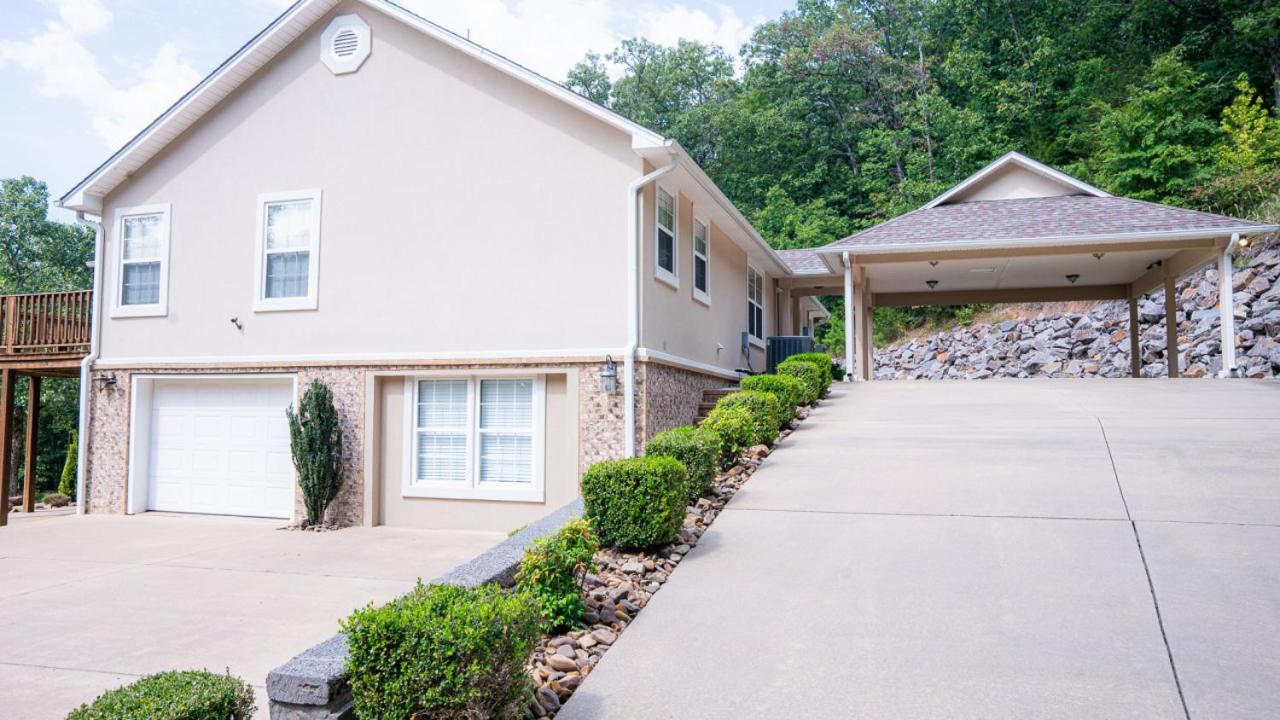 Russellville Vacations - Timothys Timber Haven - Property Image 19