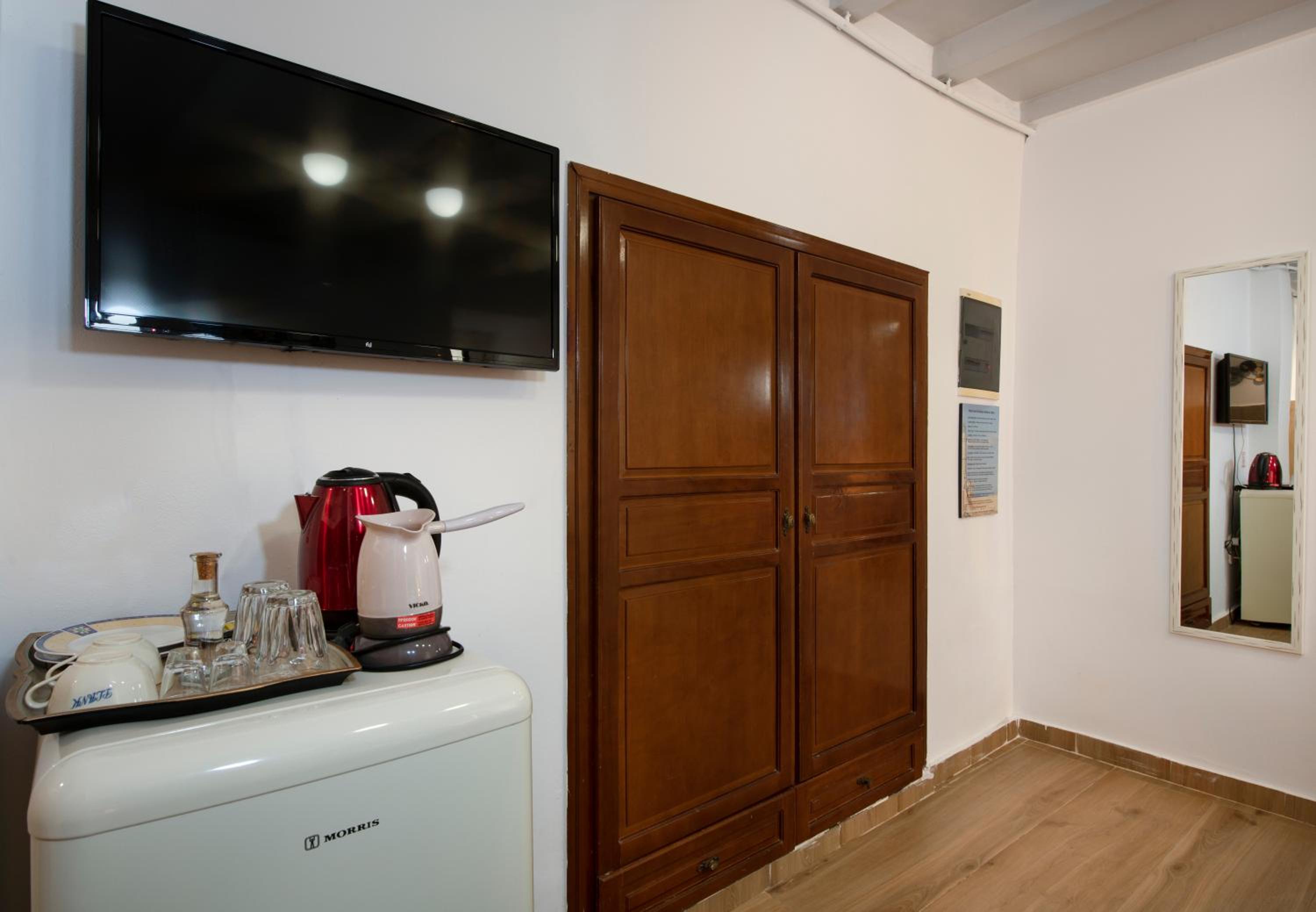 Bozzali Deluxe Hotel