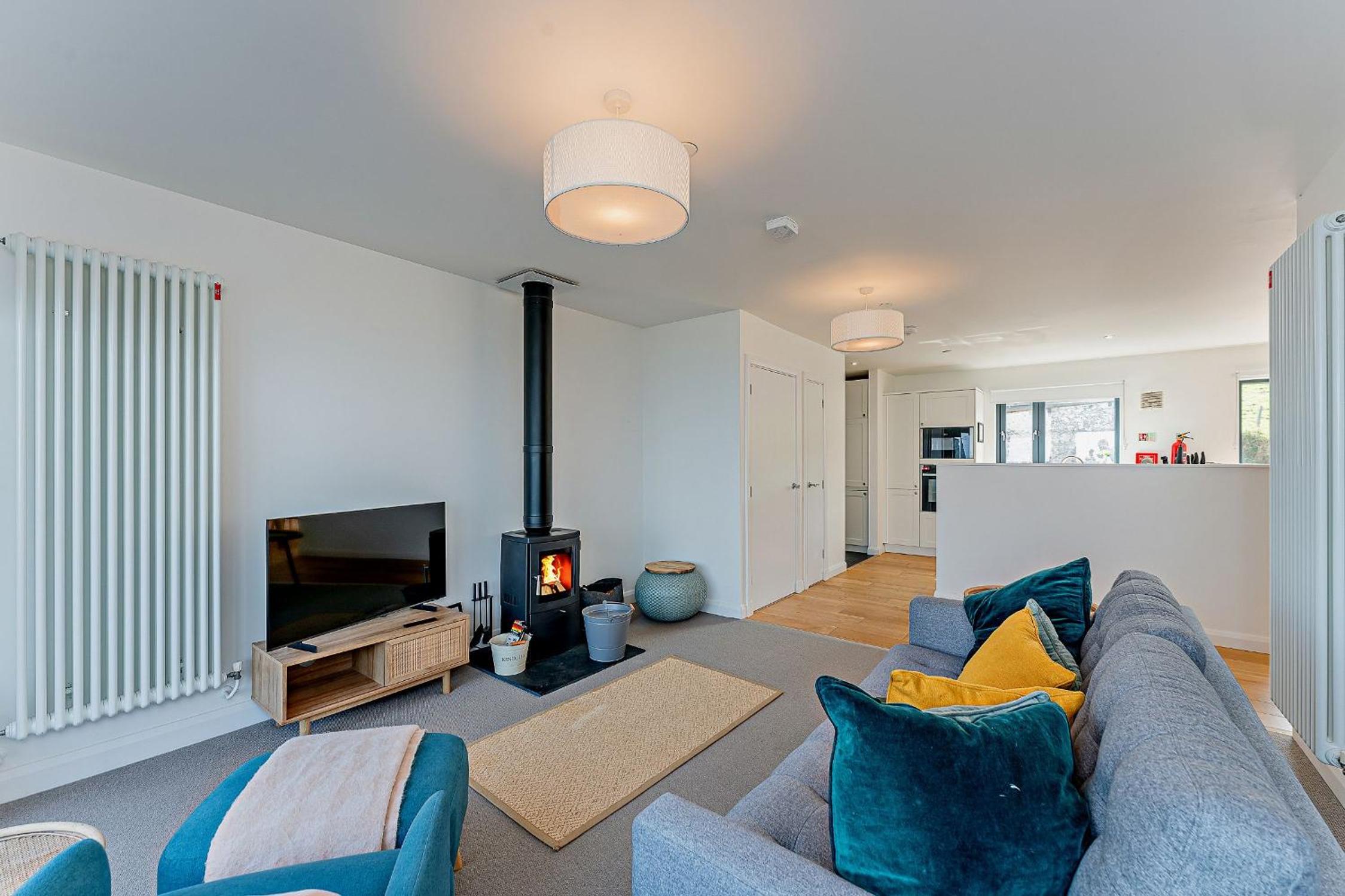 Residence 11 by Together Travel - Luxury 2-Bed Ground Floor Apartment view 5