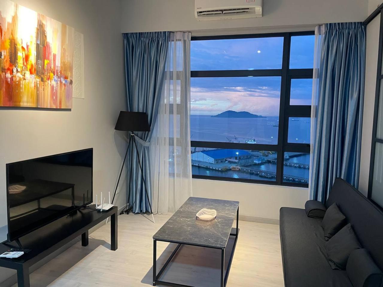 Jesselton Quay by Peach 2BR Seaview High Floor photo 1