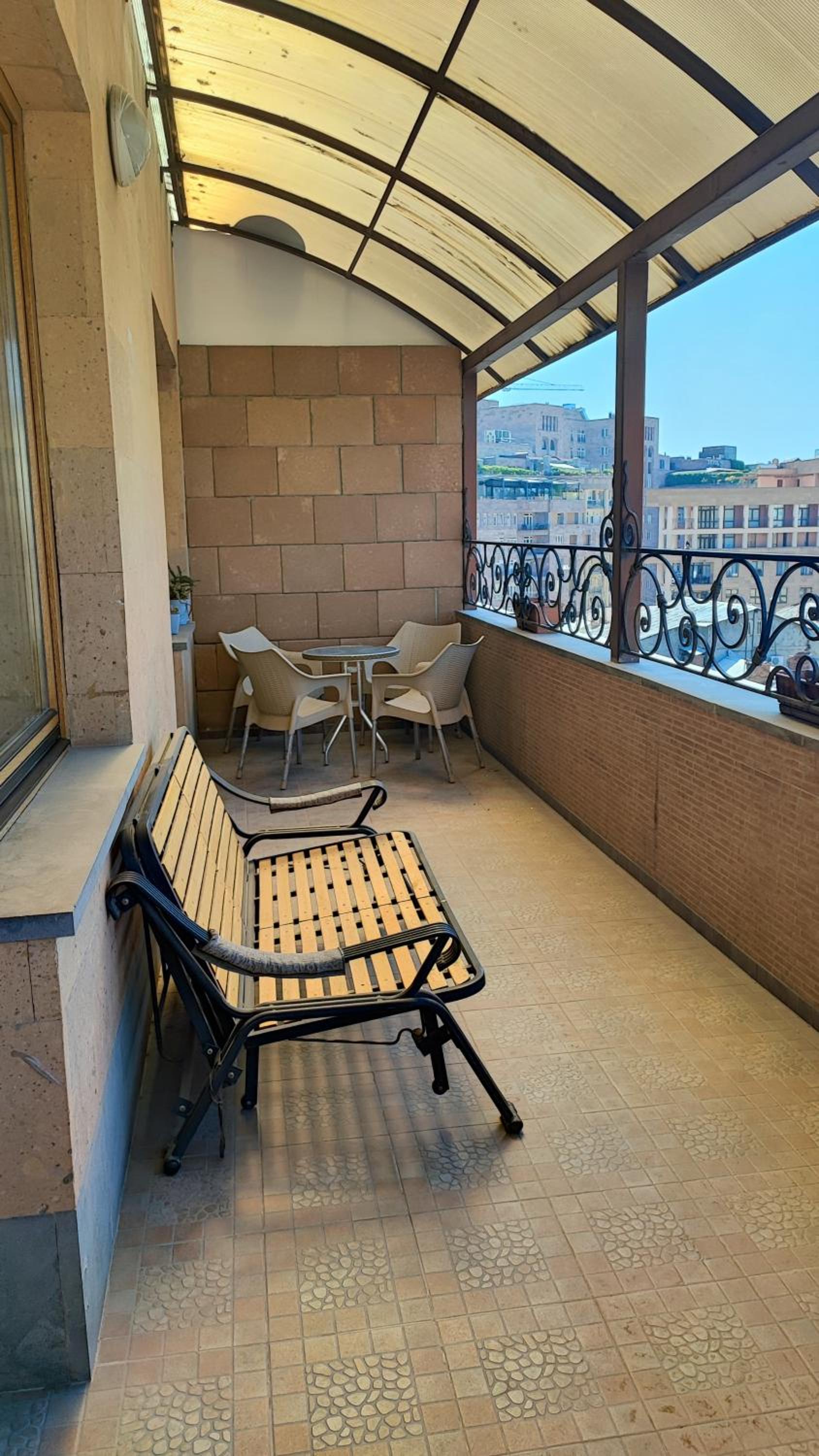 Luxury Apartment in the City Heart