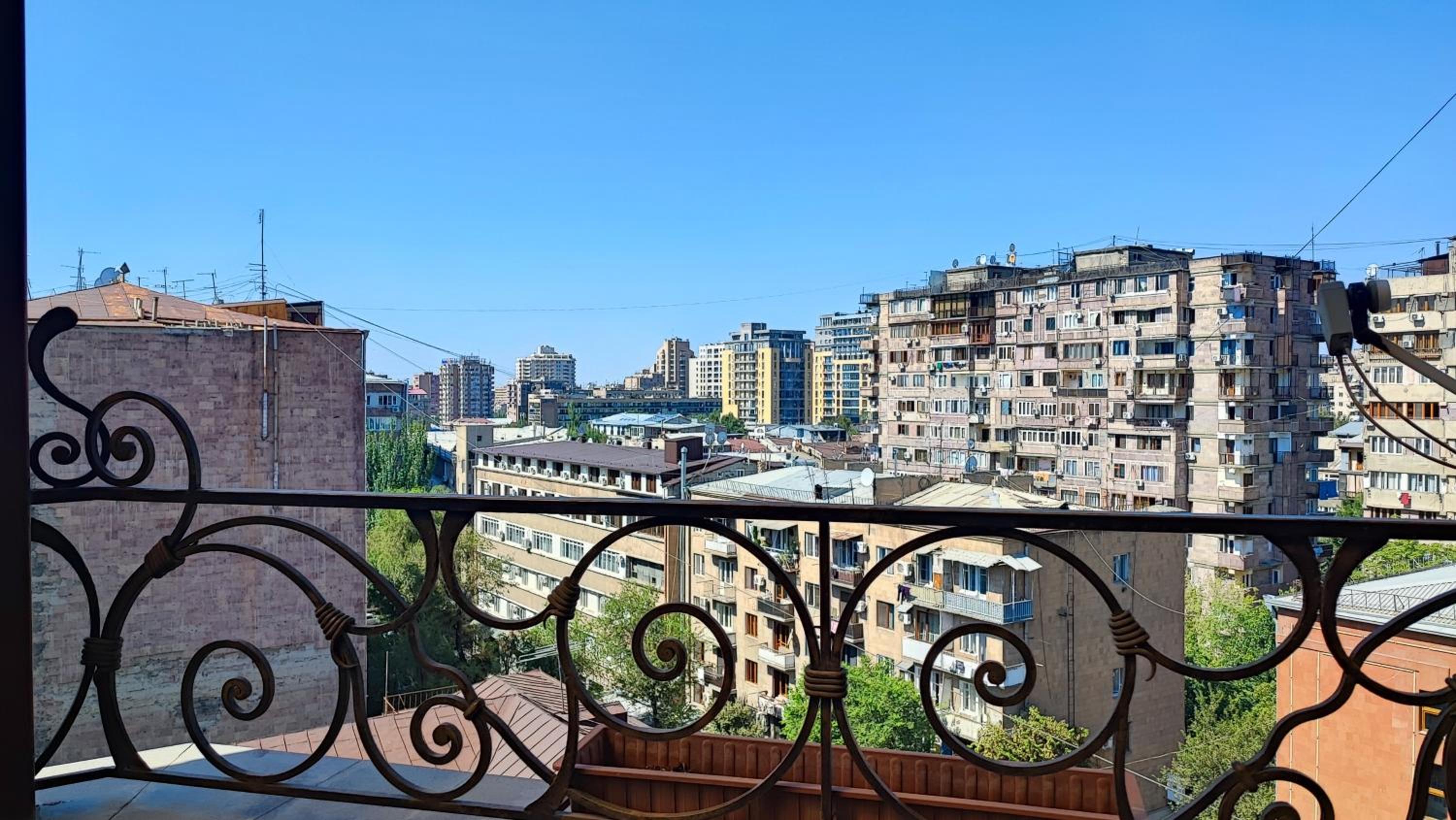 Luxury Apartment in the City Heart