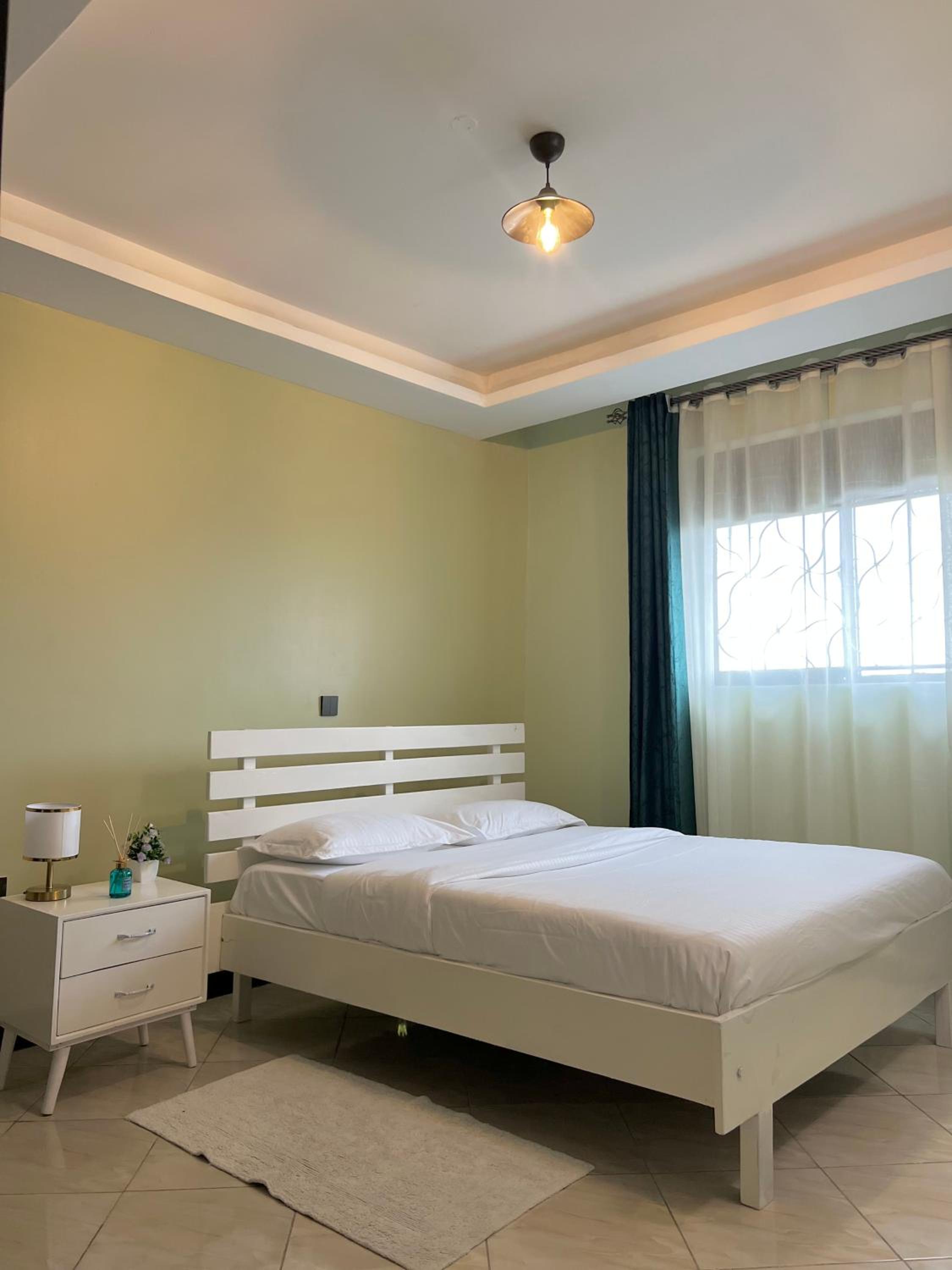 Fivas Residences