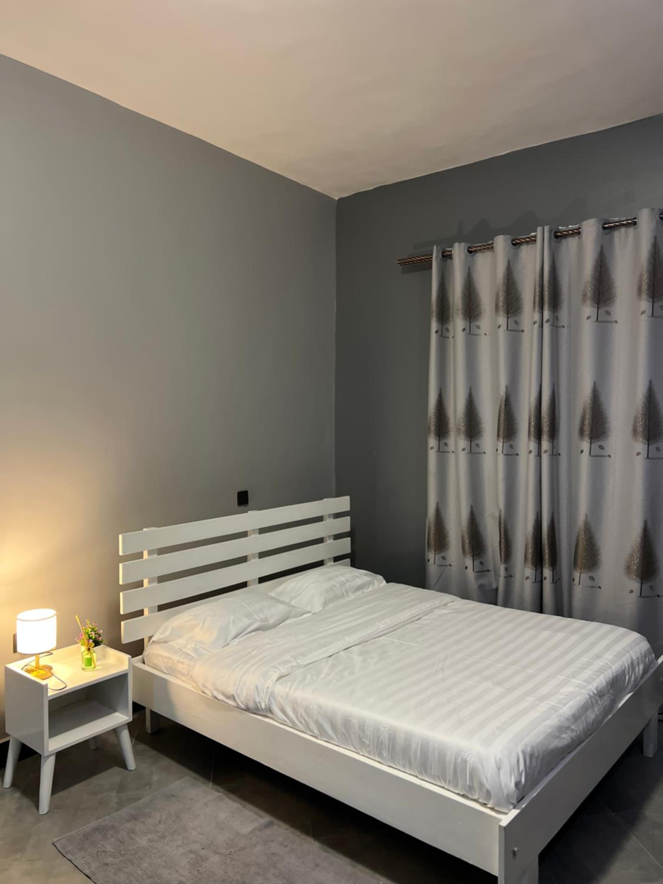 Fivas Residences
