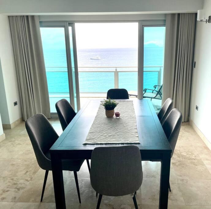 Beachfront luxury 2br condo view 5