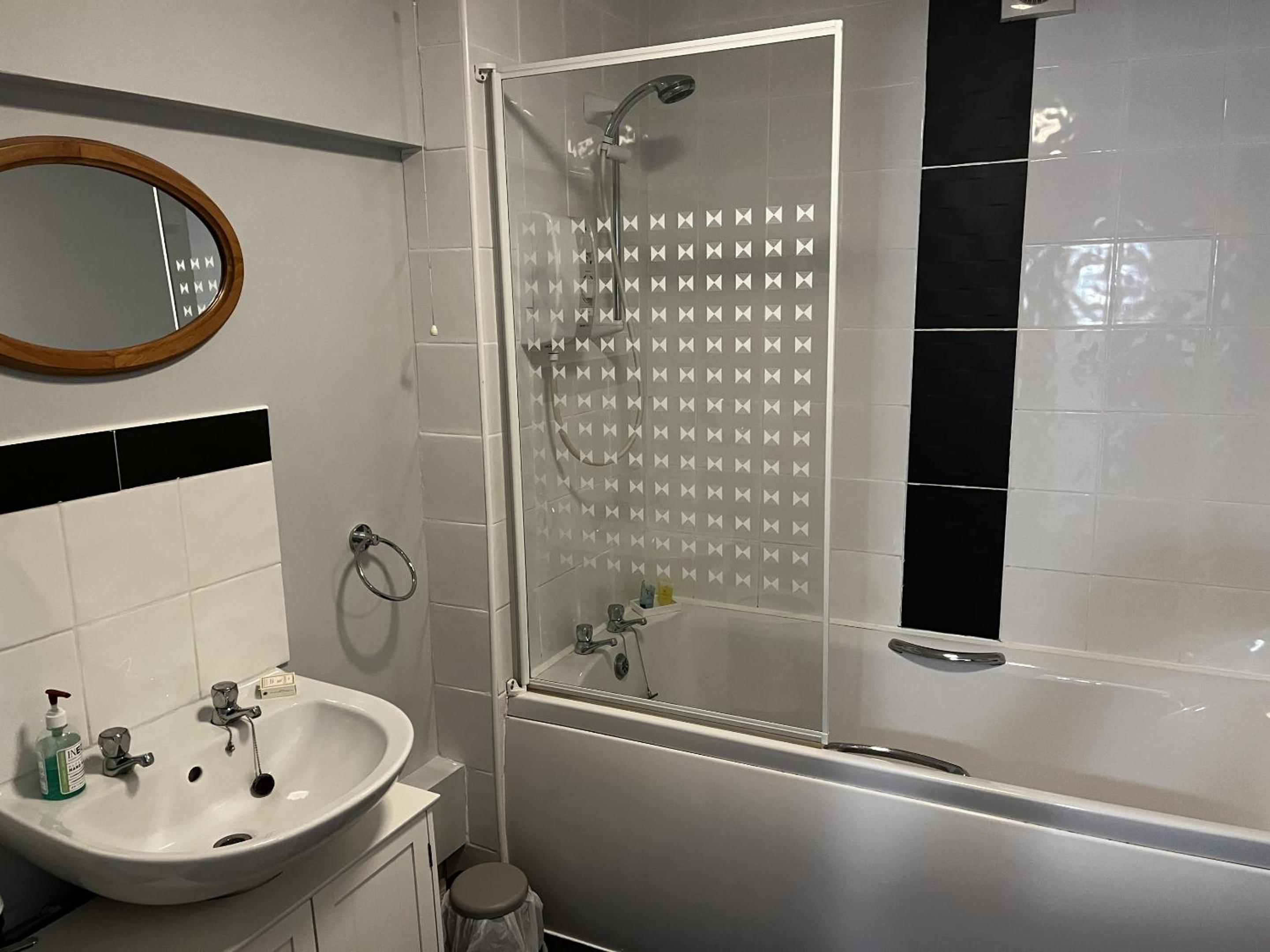 Photo 25