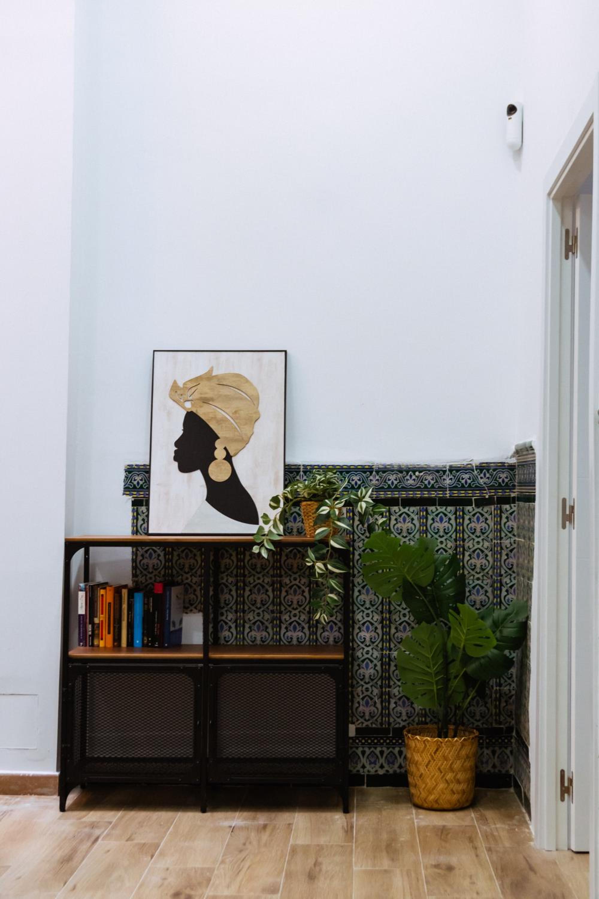 Triana Riverside Guesthouse