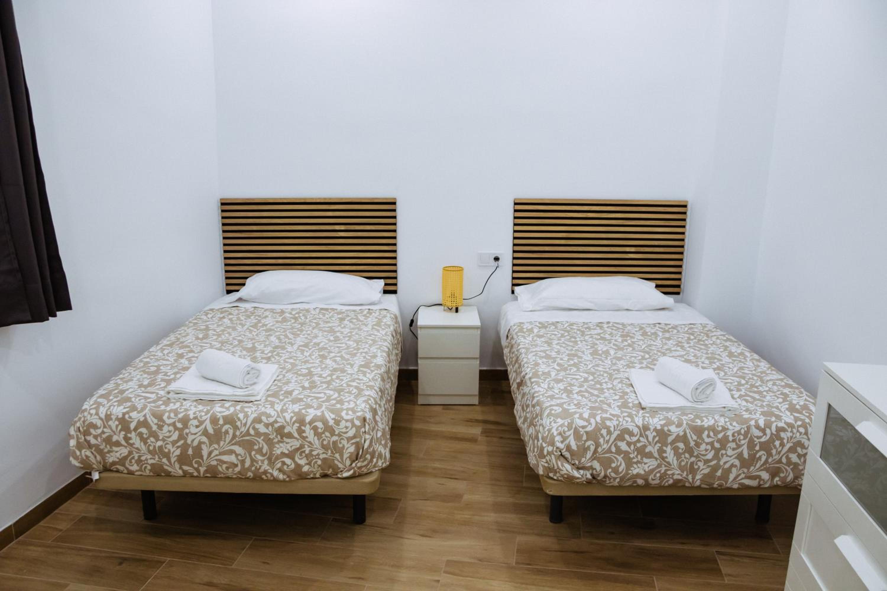 Triana Riverside Guesthouse