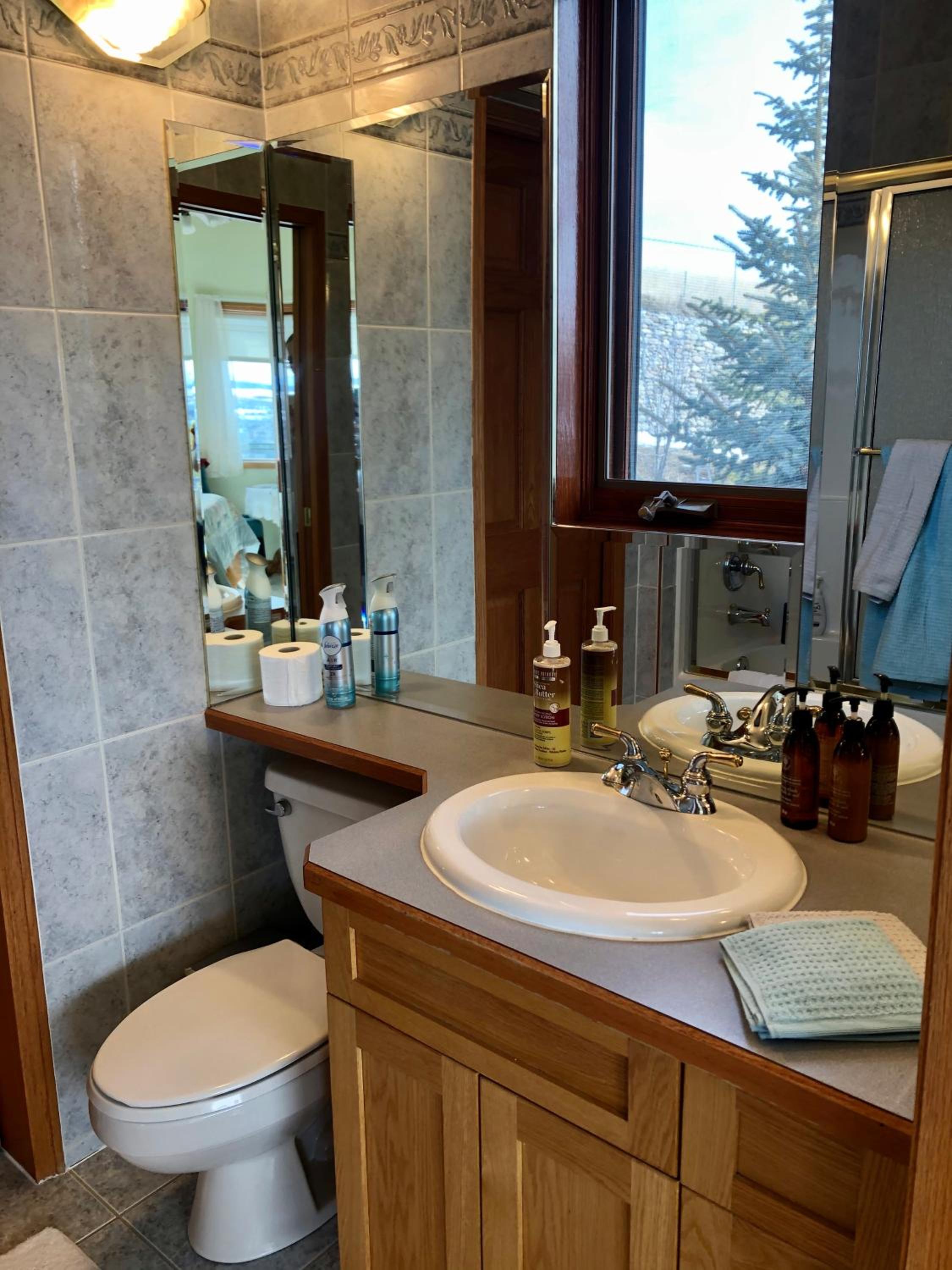 Rocky Mountain View Bed & Breakfast