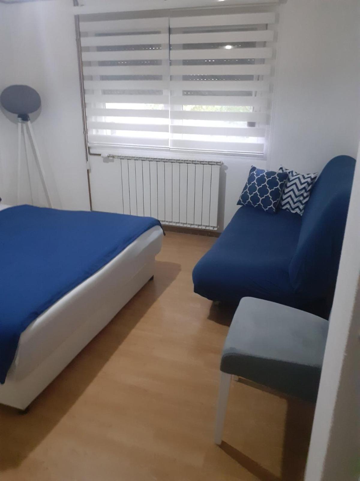 Garden- pool apartman