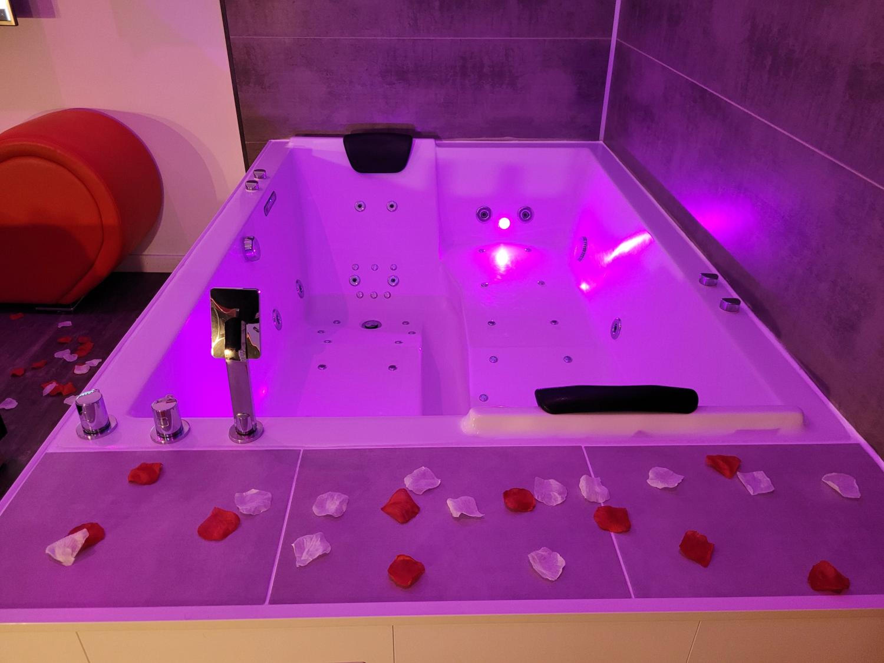 Love & Spa