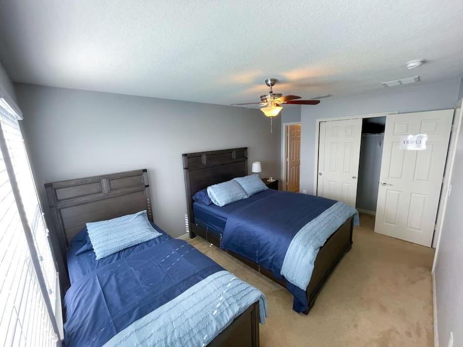 Cozy Spacious Family Home by Theme Parks 4bd 3ba view 3