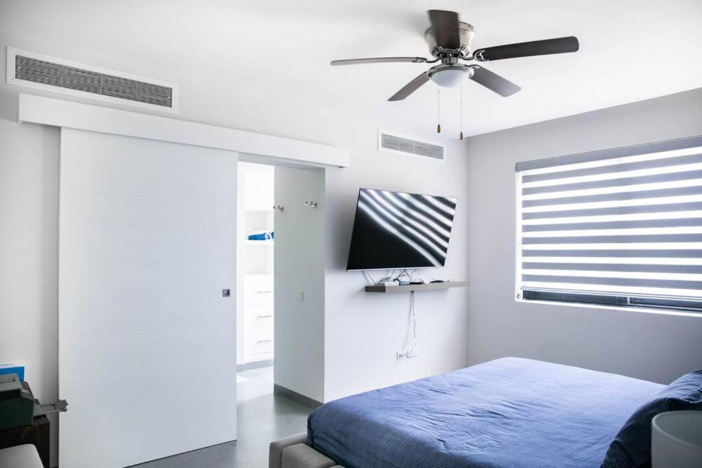 2bdroom with 2 big pool access view 5