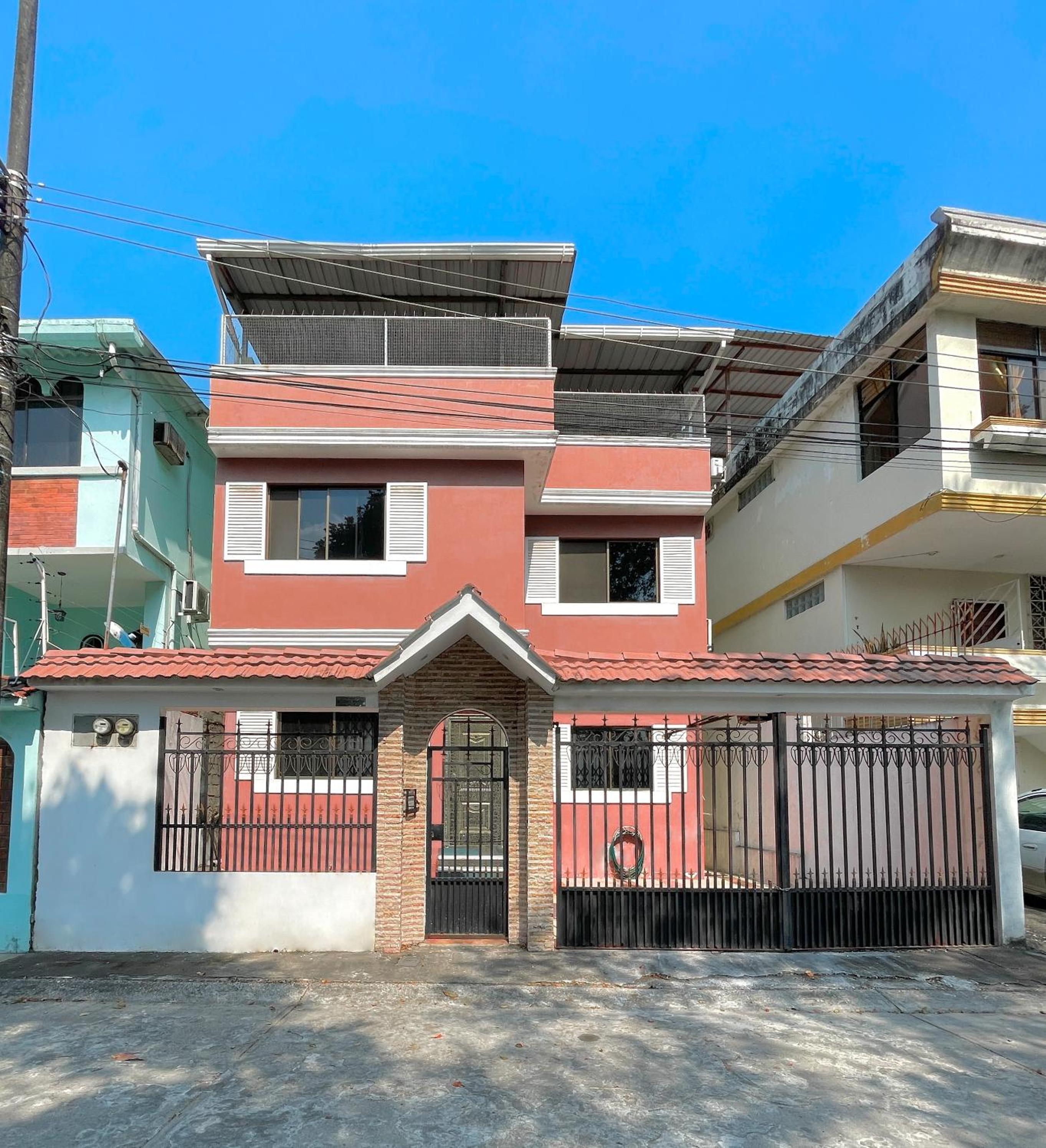 Habitaciones Privadas, Guayaquil