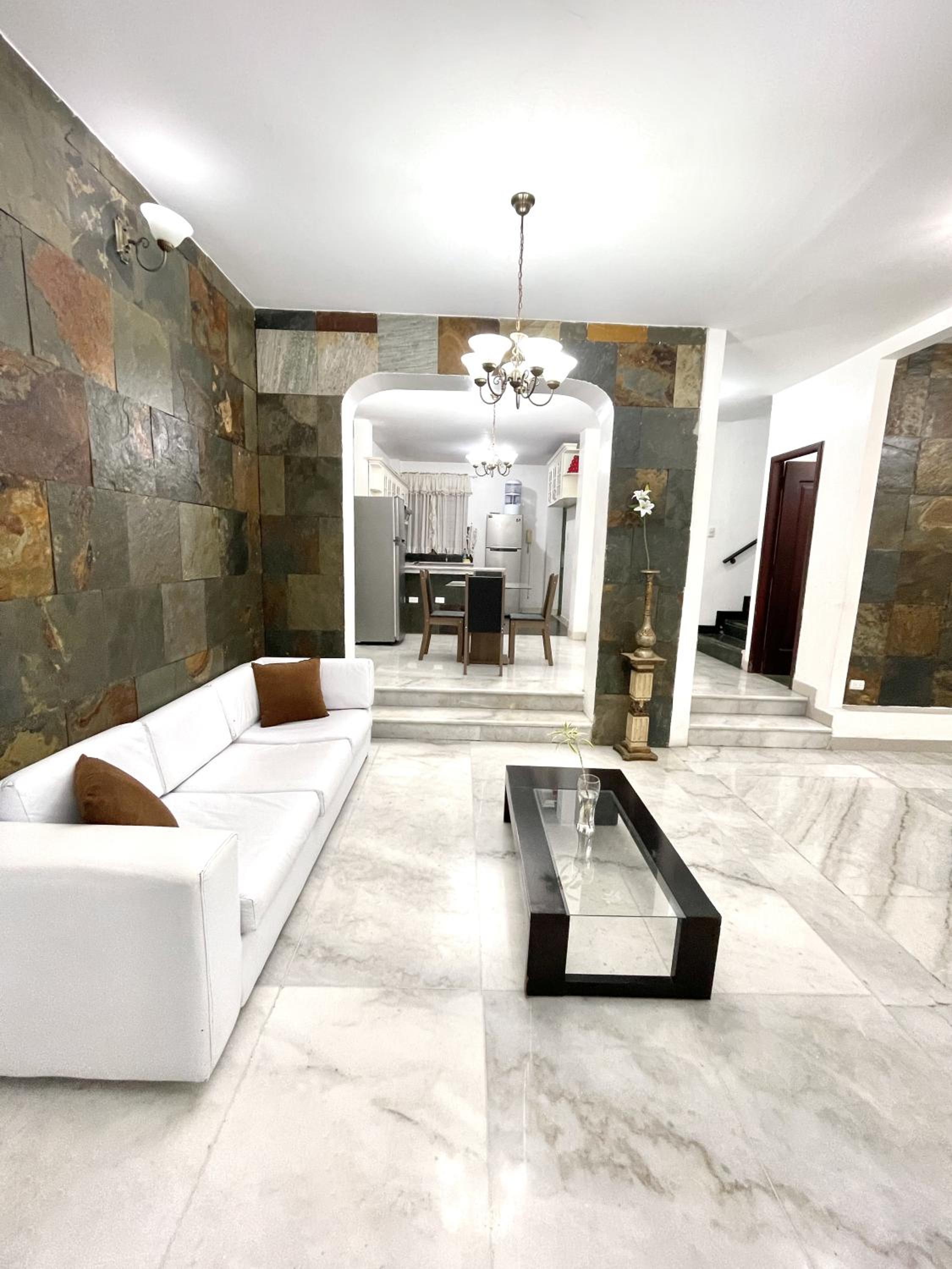 Habitaciones Privadas, Guayaquil