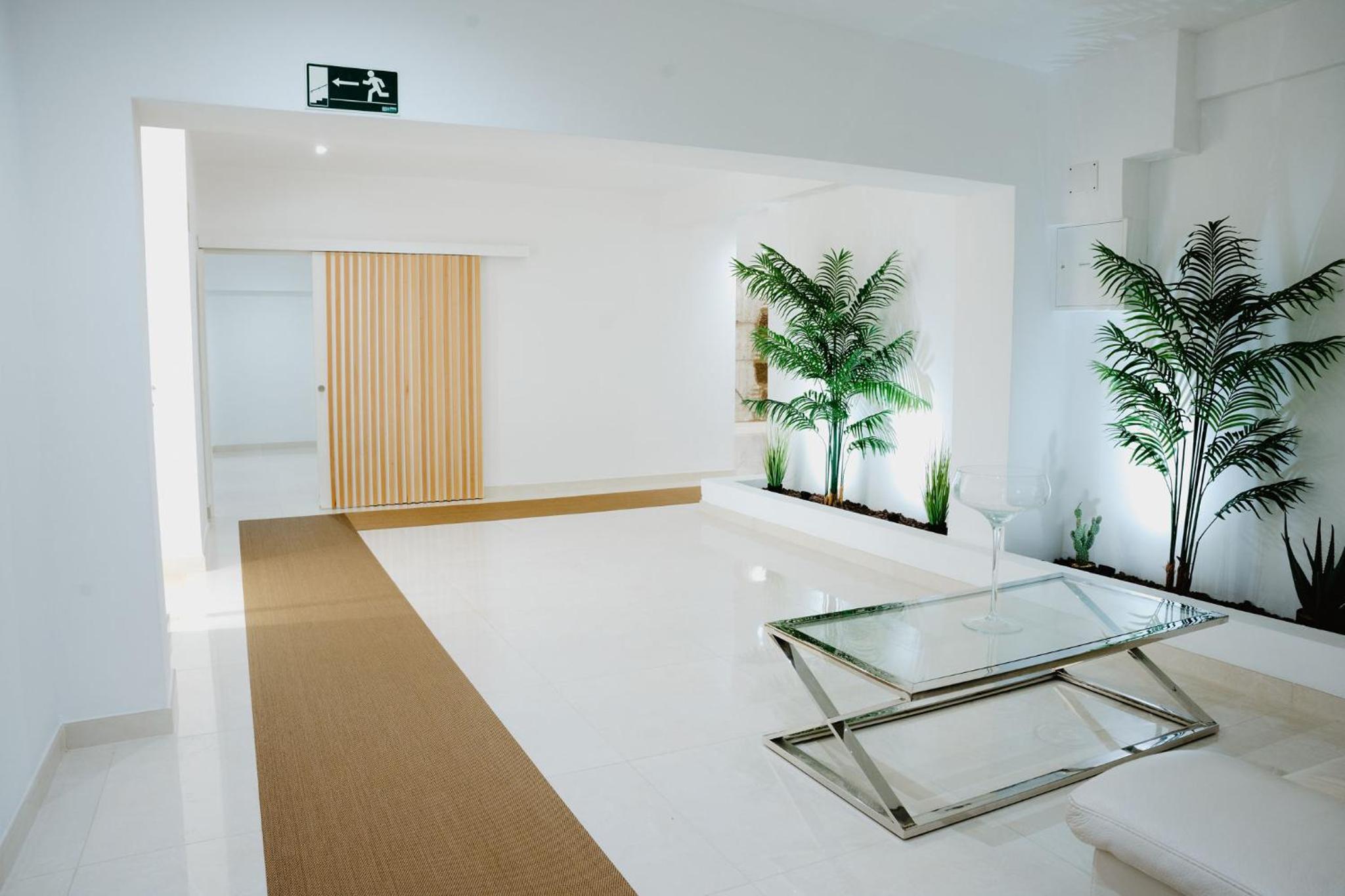 Las Canteras Beach Suites