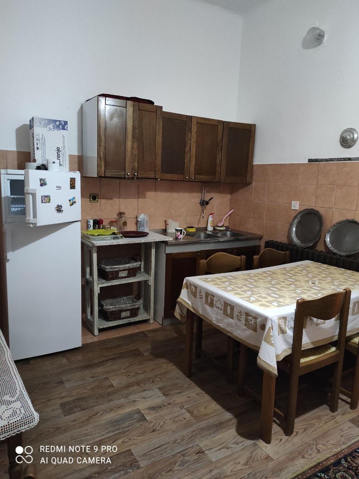 Issy Apartment