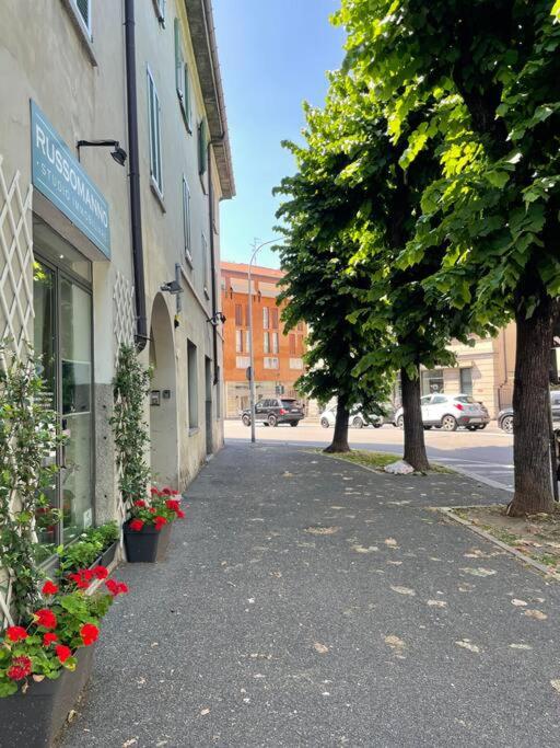 Kiko's Lodge - Historical Apartment in Como view 2