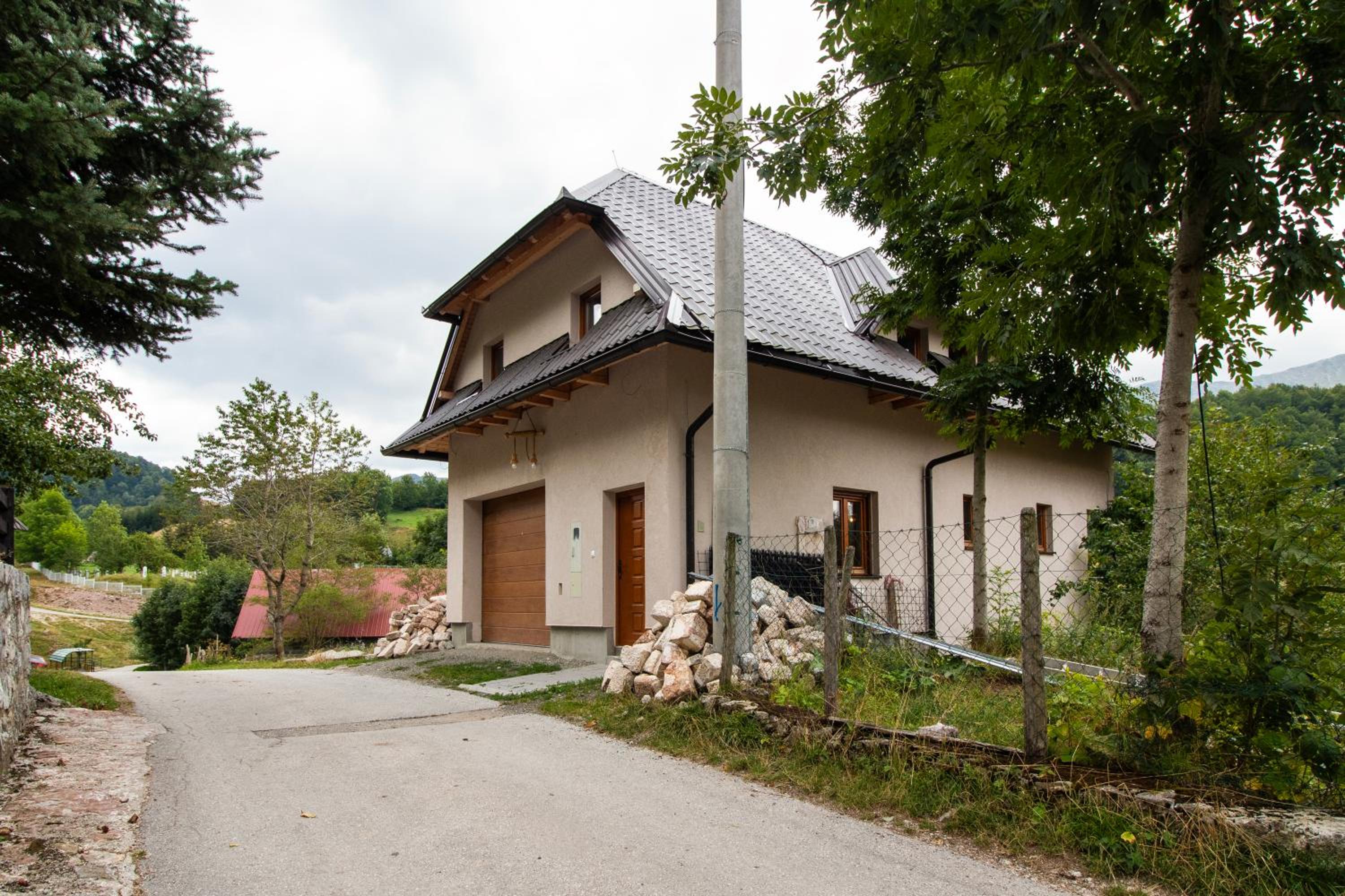 Apartmani Jelenača