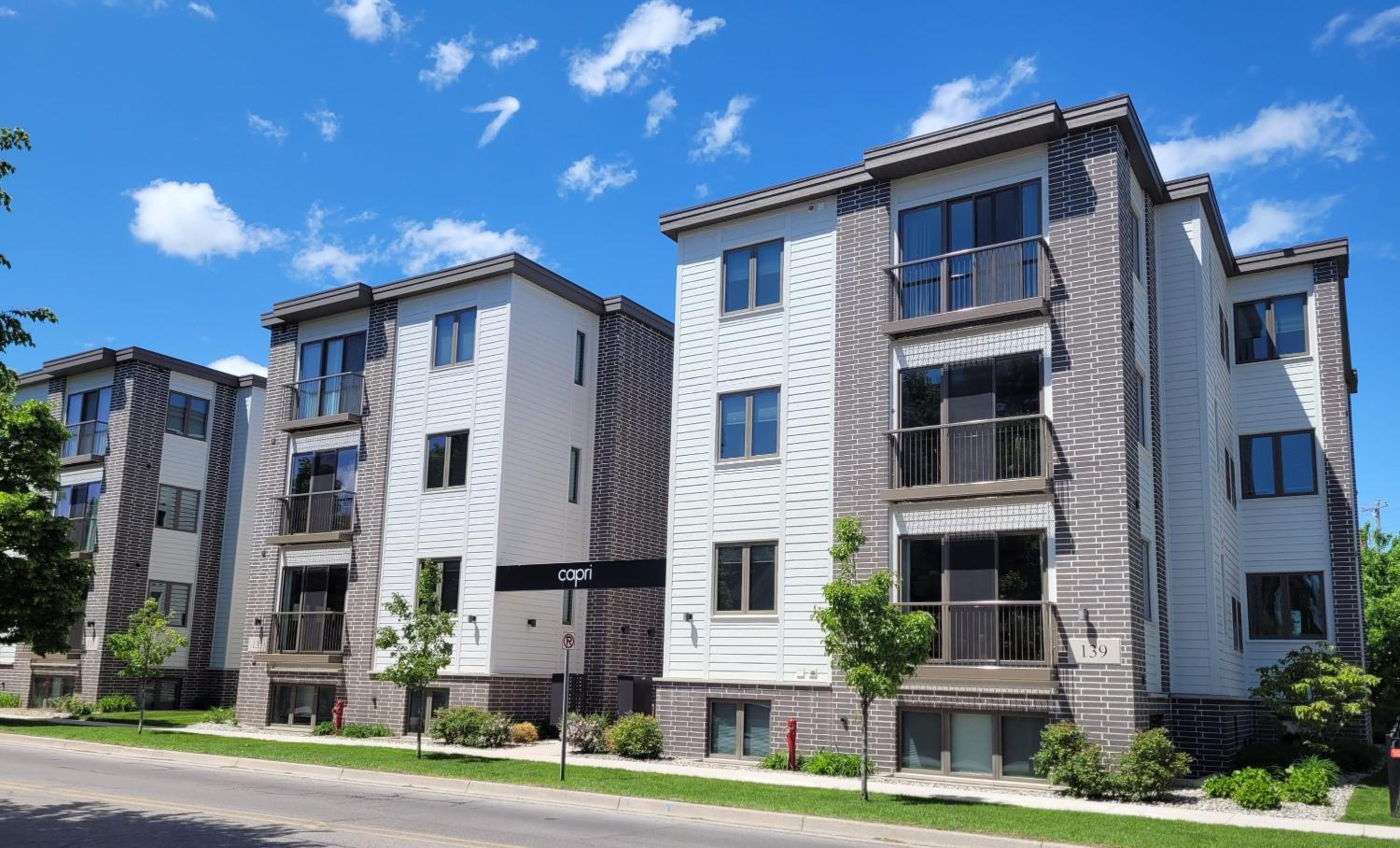 Hotel Capri 313 the Heart of Downtown Traverse City - Image 1