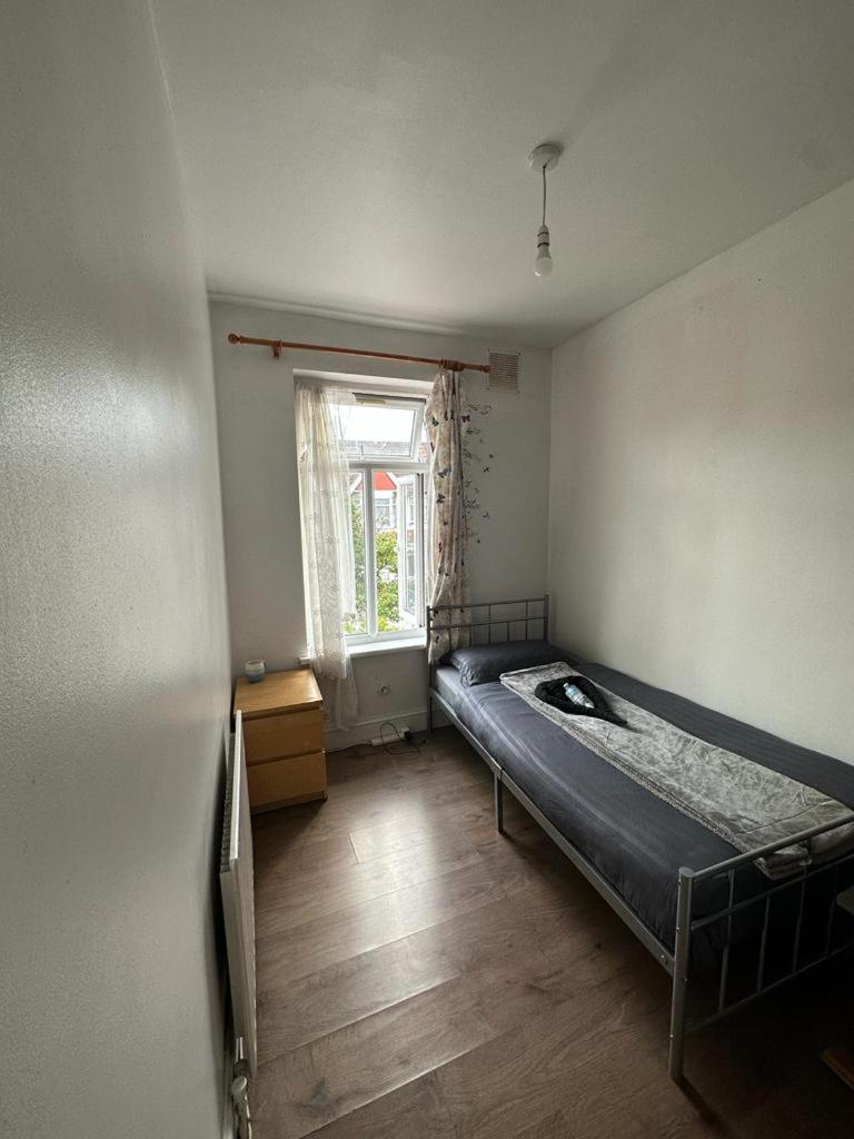 Affordable Private Rooms in Wembley view 4