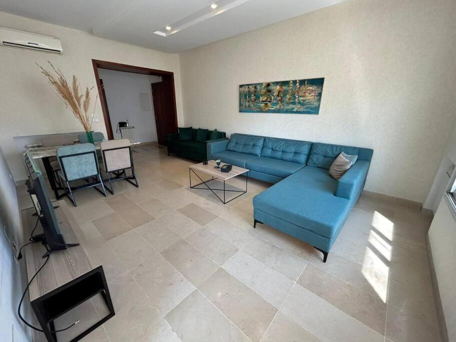 cosy et spacieux, avec balcon view 5