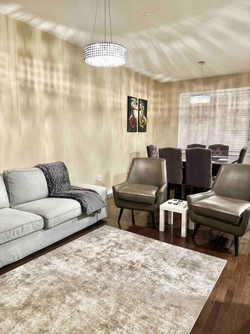 Townhouse in Oakville